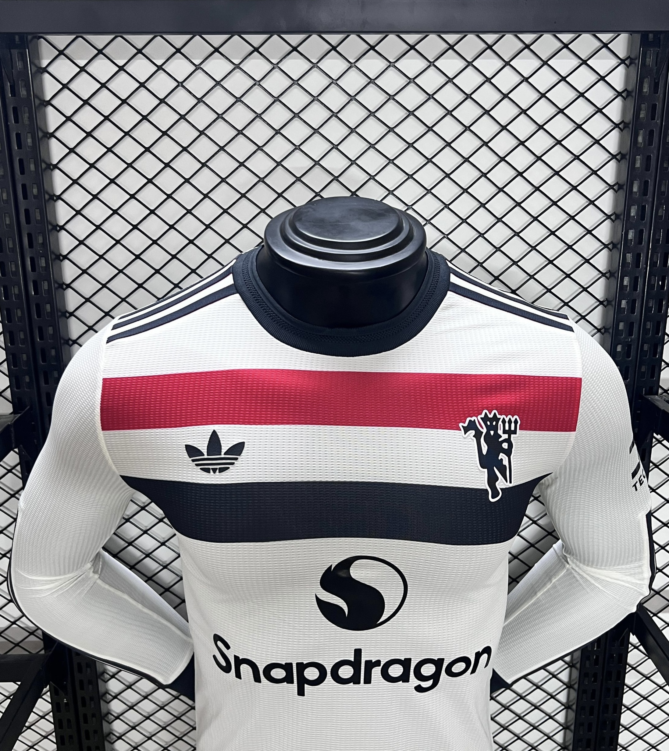 Manchester United 24-25 Third Long Sleeve Jersey - Player Version - SOCCERDEALSHOP