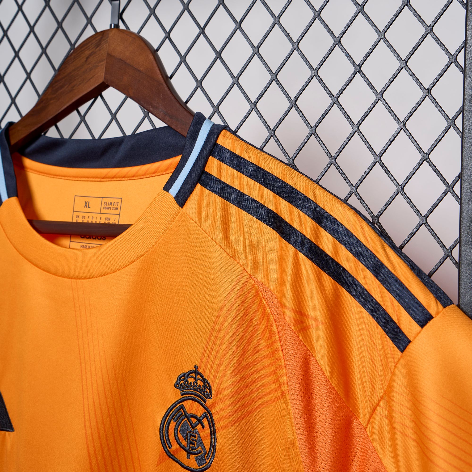 Real Madrid 24-25 Away Jersey - Fans Version - SOCCERDEALSHOP