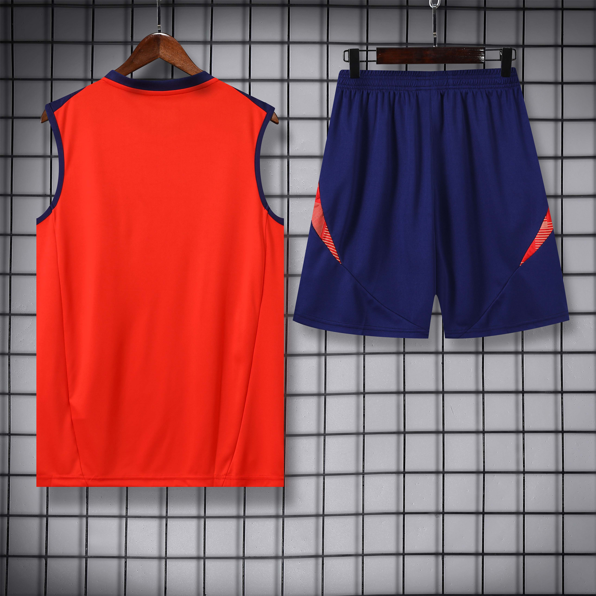 Spain 24-25 Vest Training Set - Red - SOCCERDEALSHOP