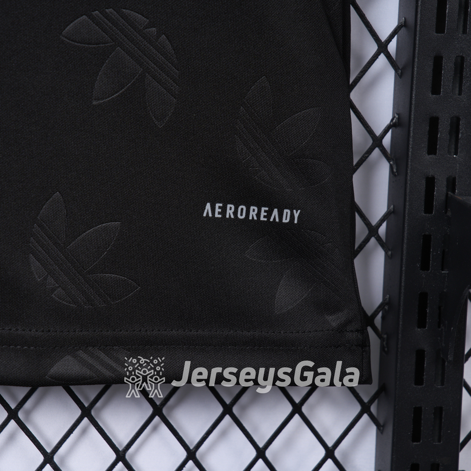 Real Madrid 24-25 Trefoil Black Jersey - Fans Version - SOCCERDEALSHOP