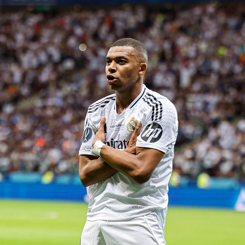 UEFA SUPER CUP - Real Madrid 24-25 Home Stadium Jersey - Player Version - SOCCERDEALSHOP