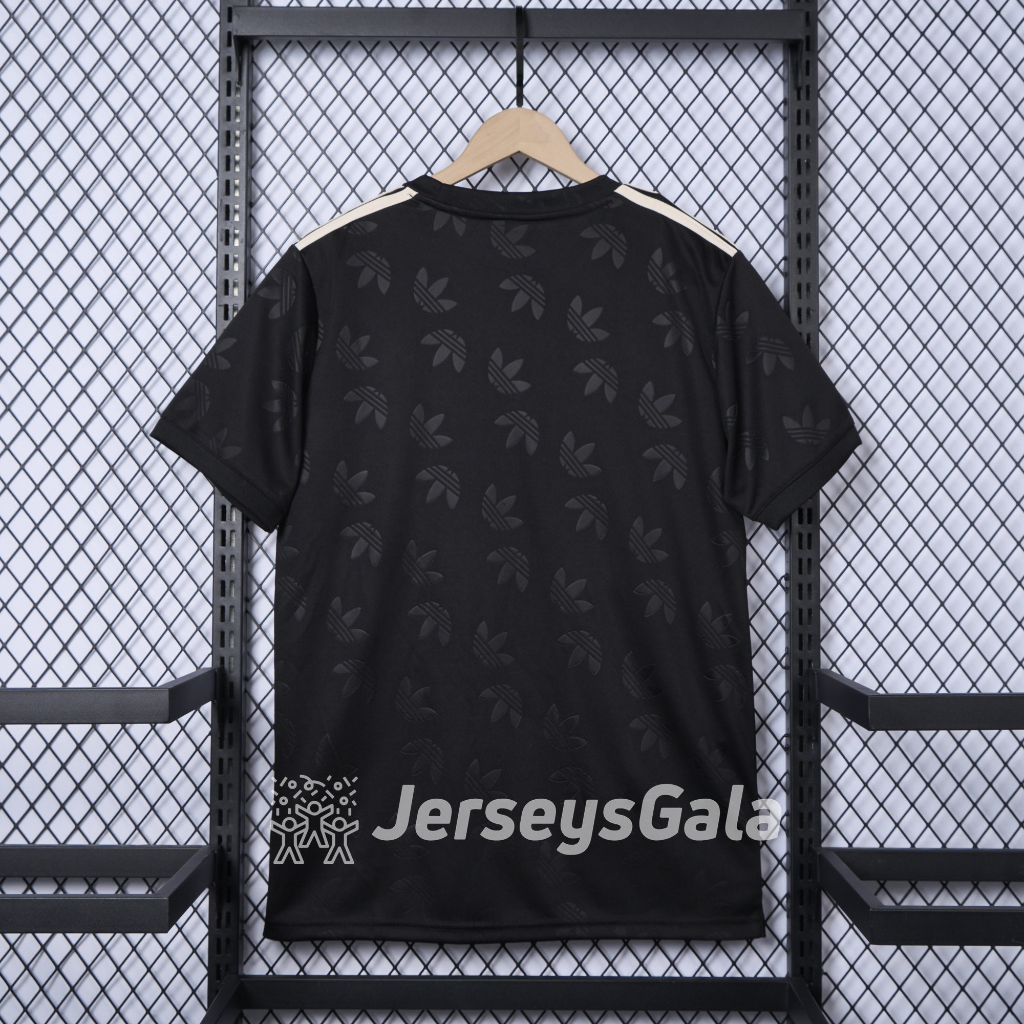 Real Madrid 24-25 Trefoil Black Jersey - Fans Version - SOCCERDEALSHOP