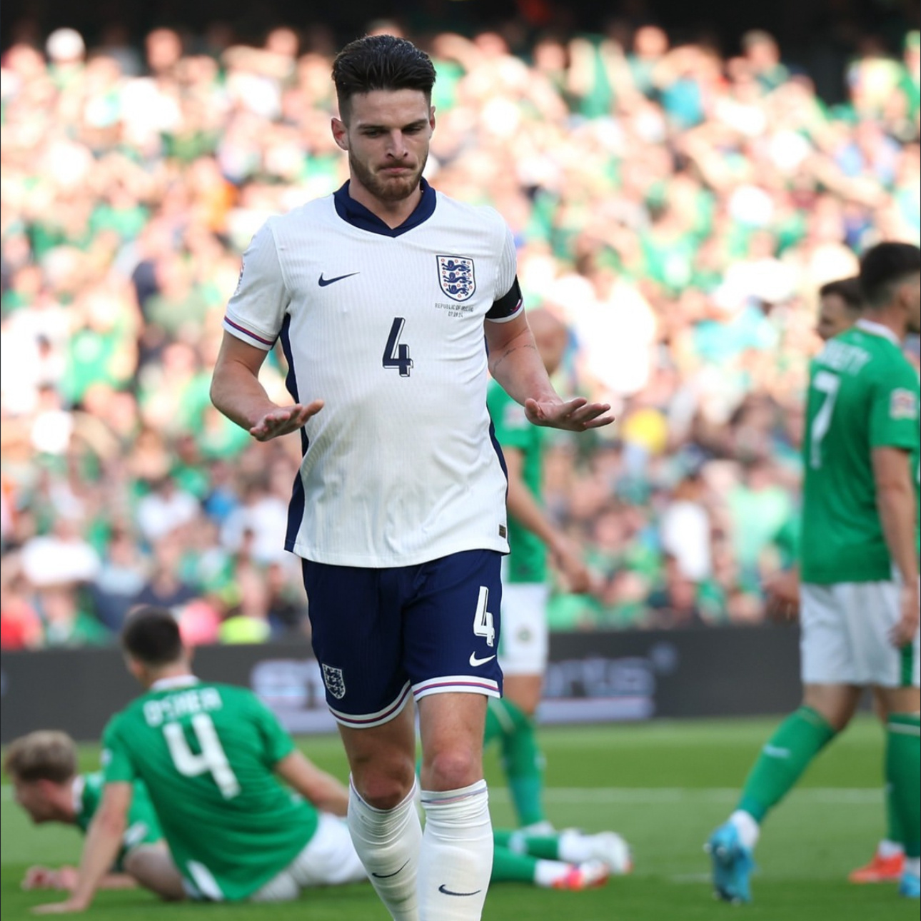 England 2024 Home Shorts - Player Version - SOCCERDEALSHOP