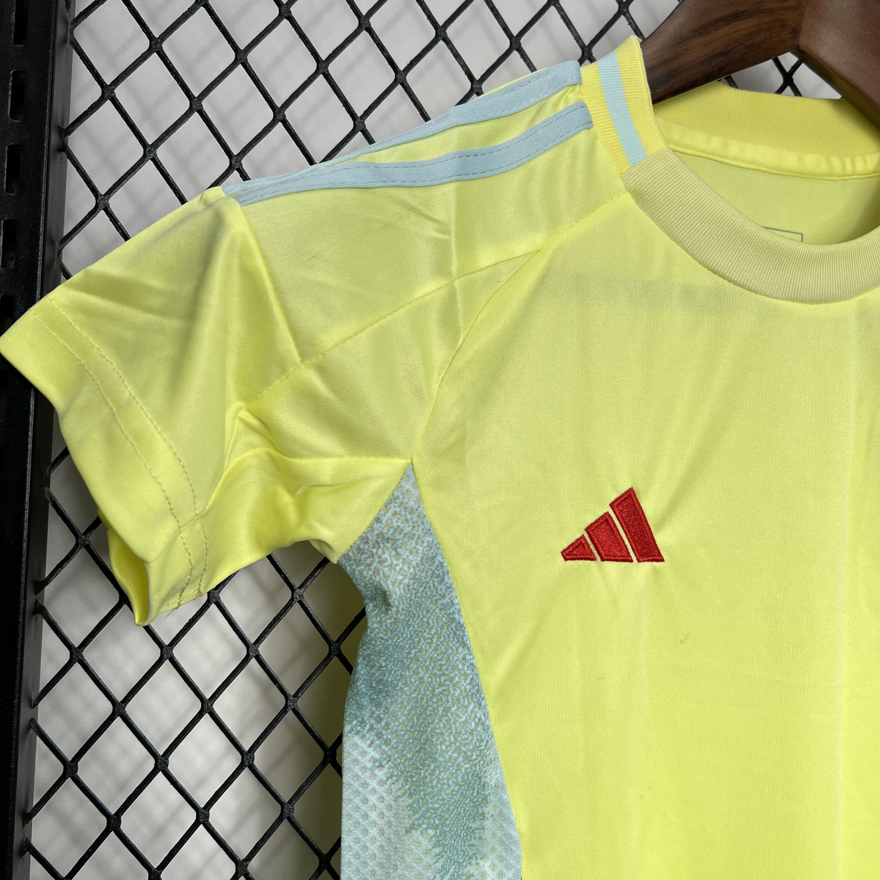 Spain 2024 Away Kids Kit - SOCCERDEALSHOP