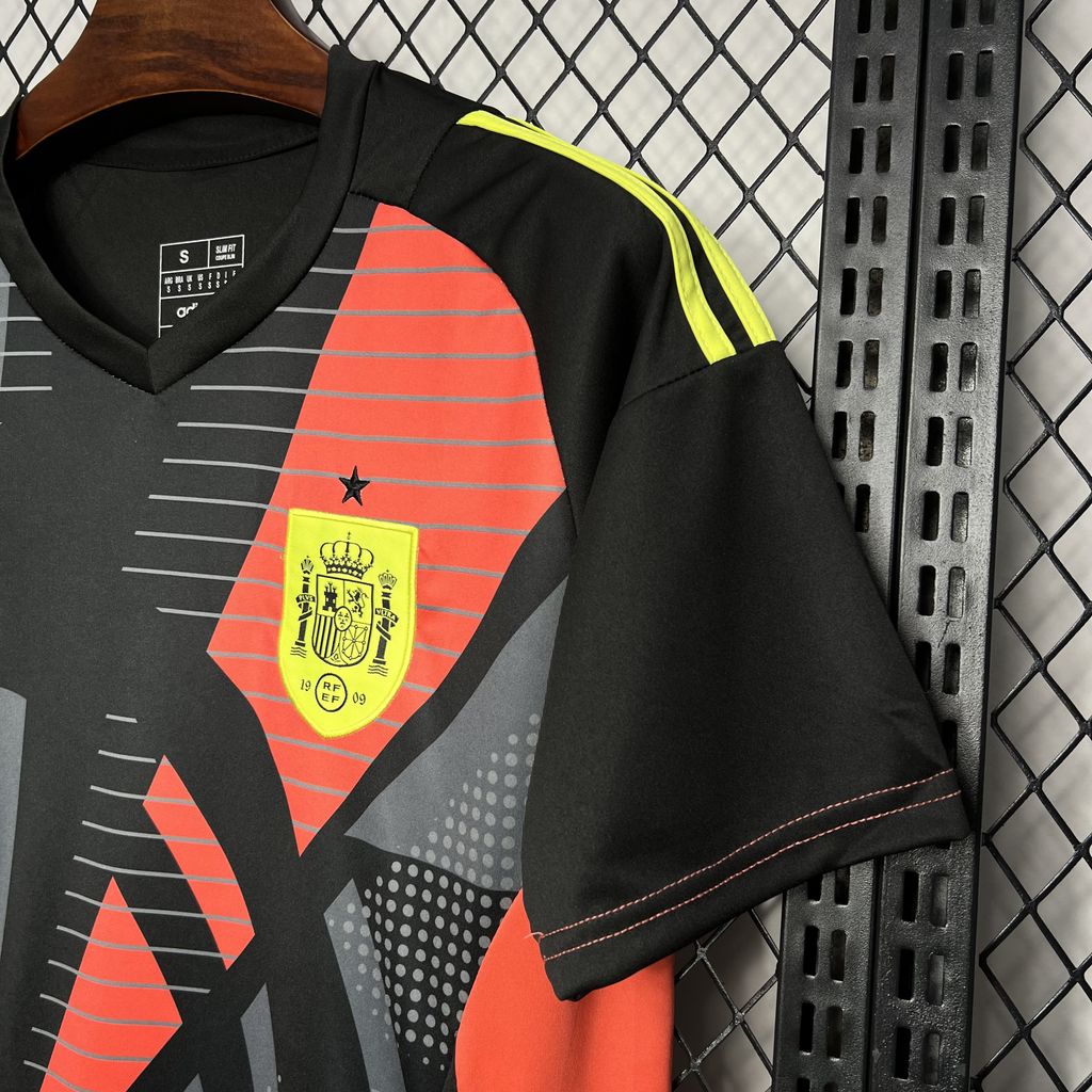Spain 2024 Black Goalkeeper Jersey - Fans Version - SOCCERDEALSHOP