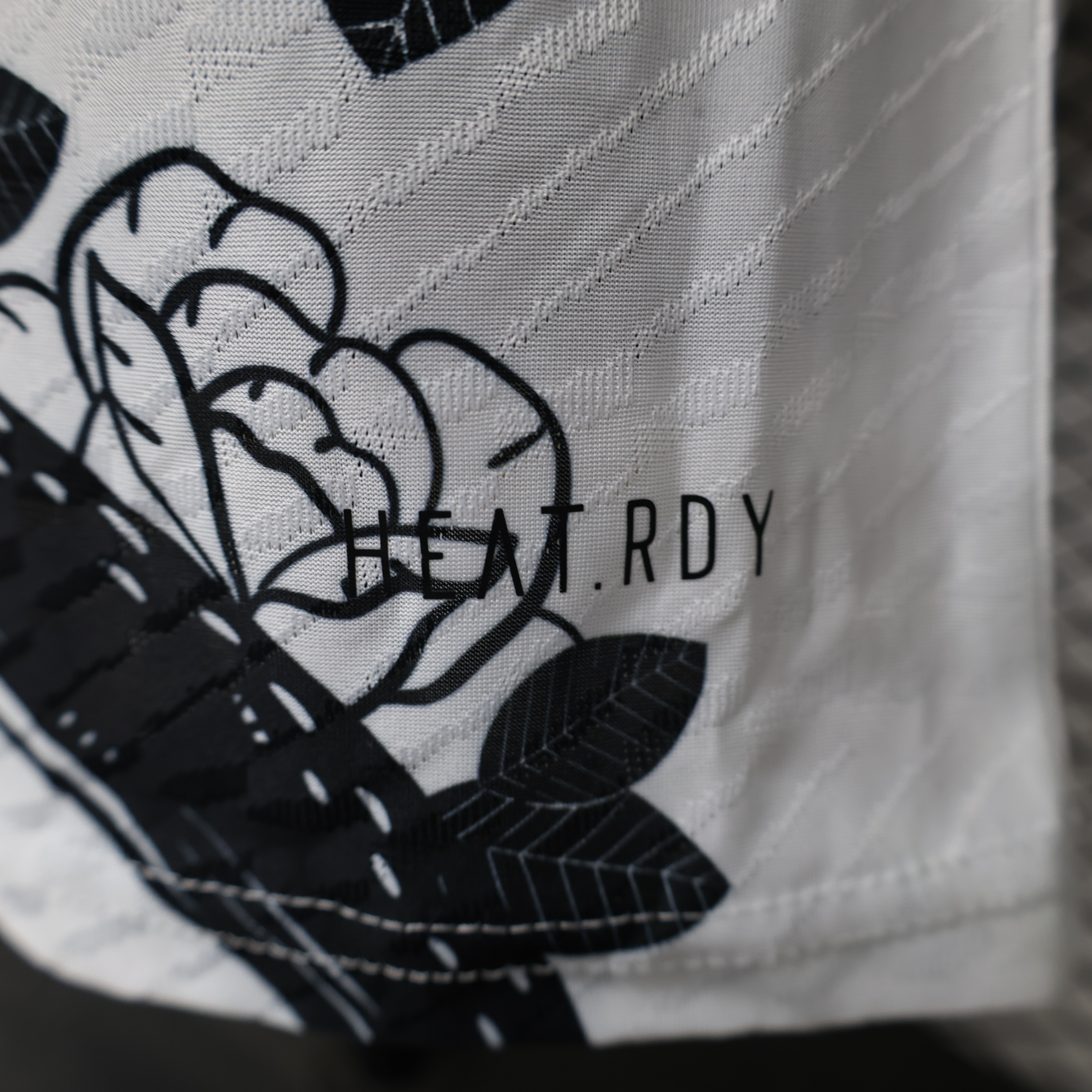 Real Madrid 24-25 Black Snake Special Edition White Jersey - Player Version - SOCCERDEALSHOP