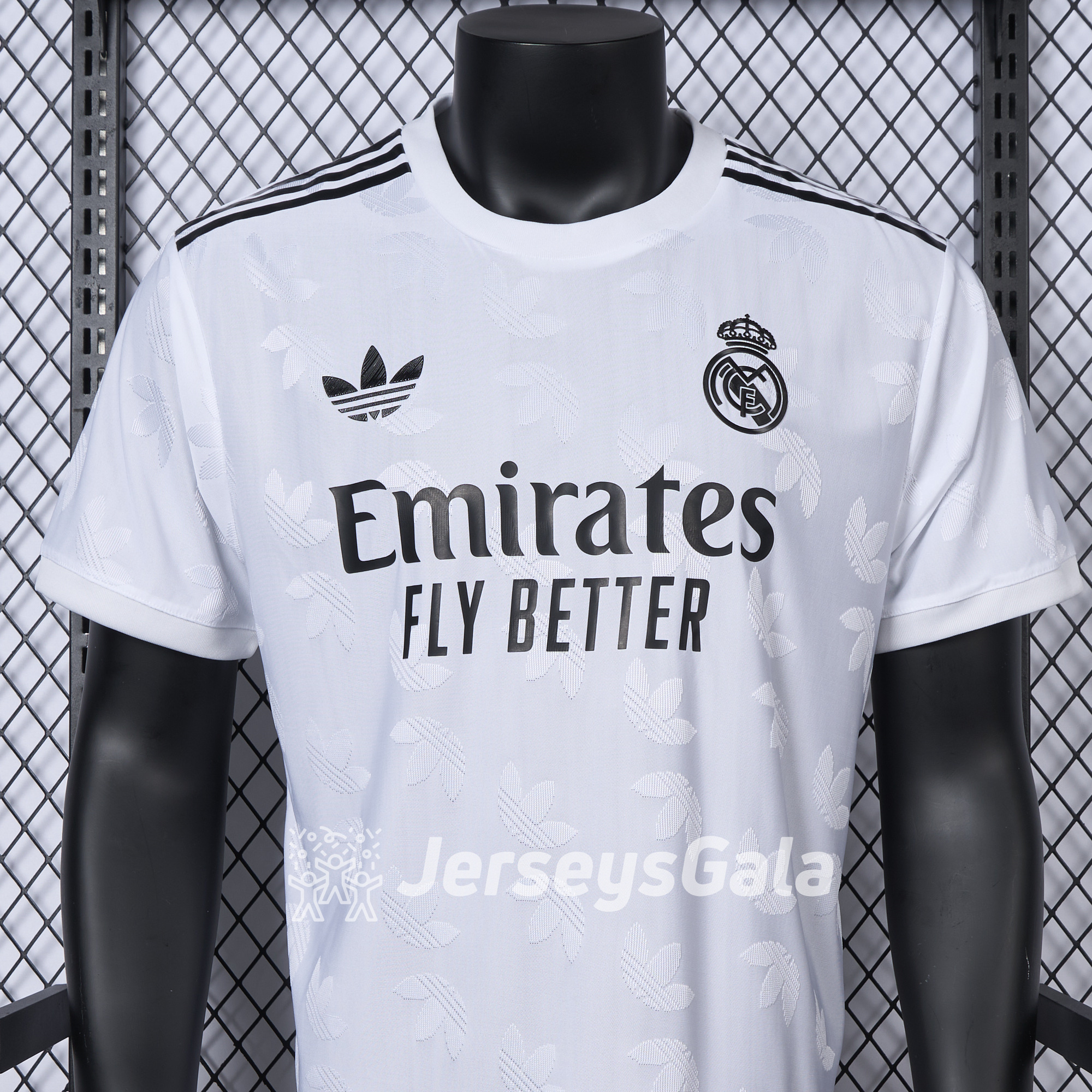 Real Madrid 24-25 Trefoil White Jersey - Player Version - SOCCERDEALSHOP