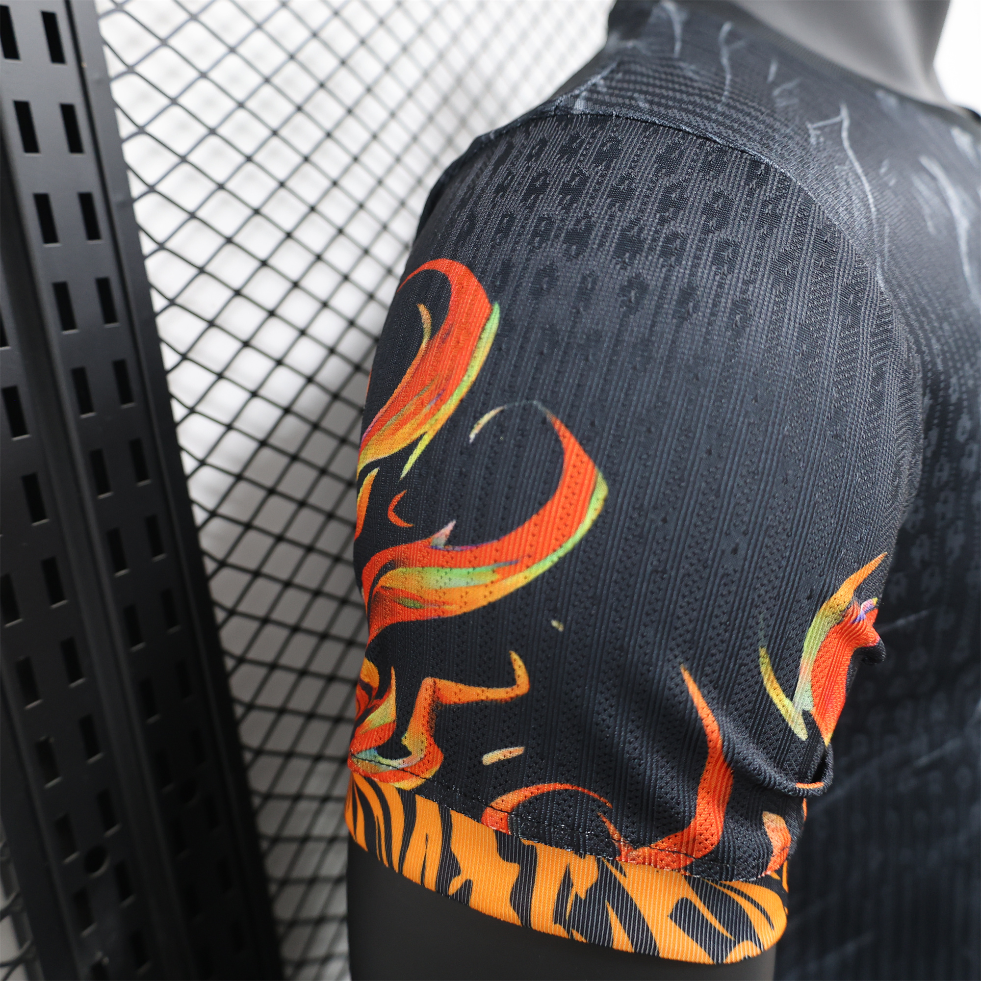 Liver.pool 24-25 Red and Black Phoenix Jersey - Player Version - SOCCERDEALSHOP