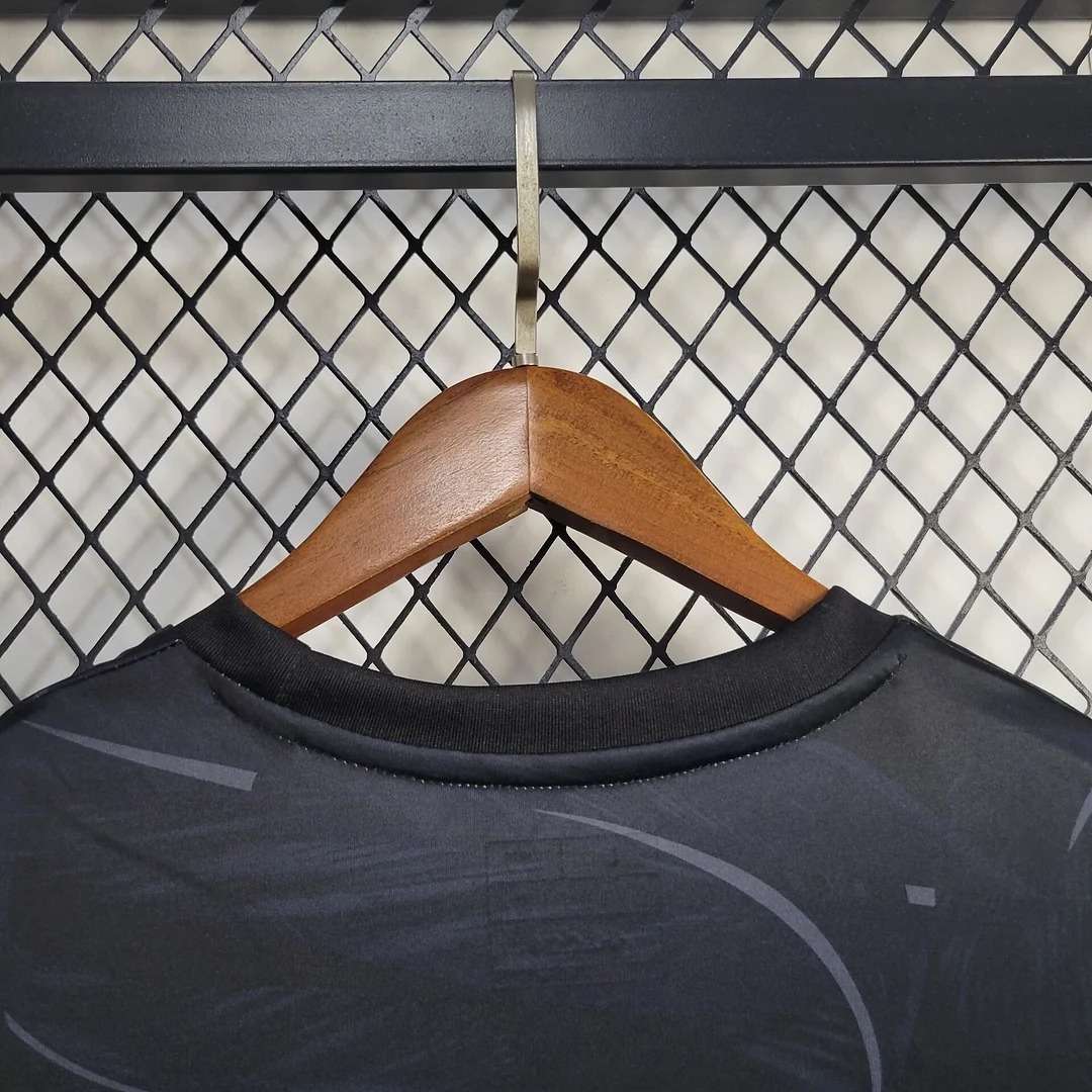 Newcastle United 24-25 Black Pre-Match Training Jersey - Fans Version - SOCCERDEALSHOP