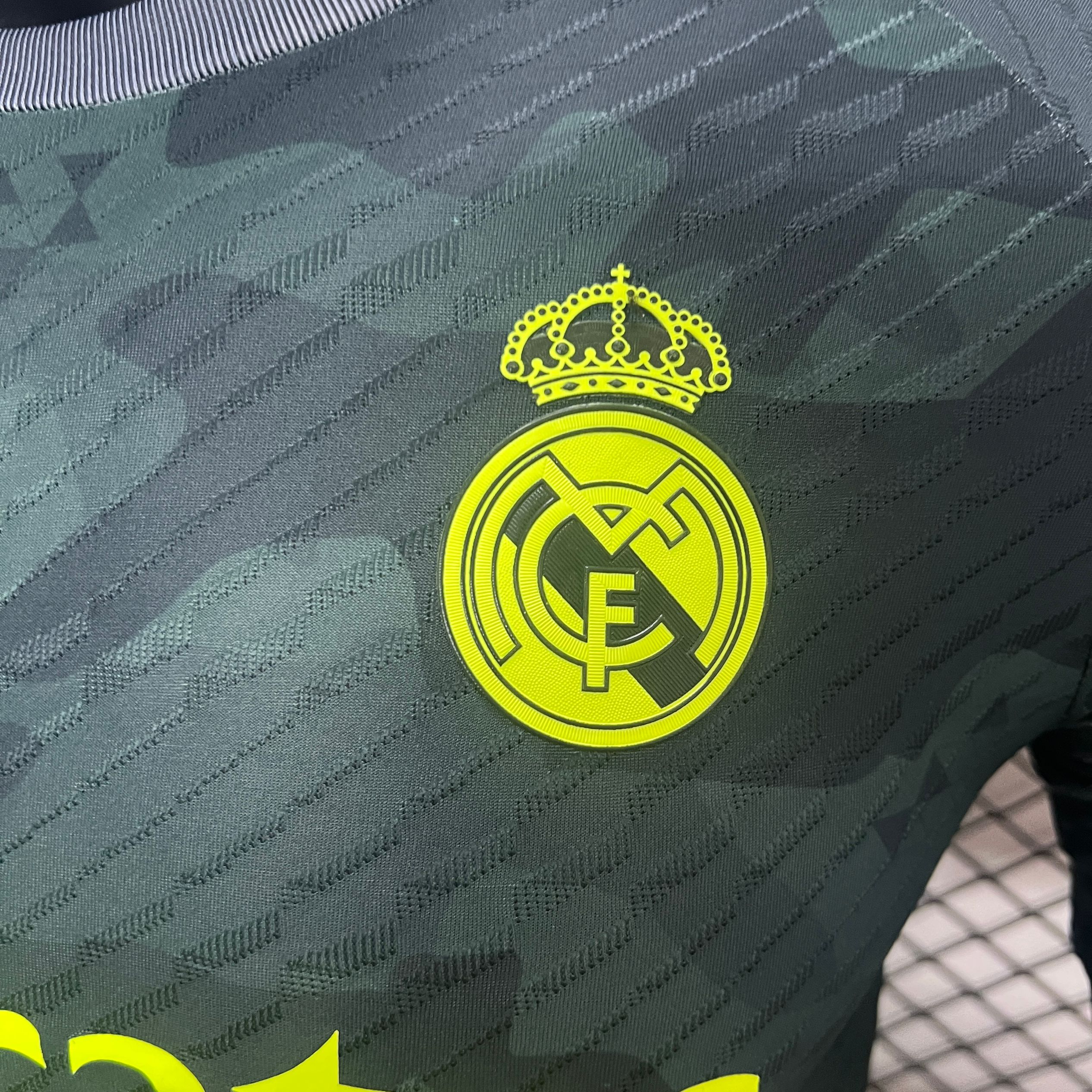 Real Madrid 24-25 Green Special Edition Jersey - Player Version - SOCCERDEALSHOP