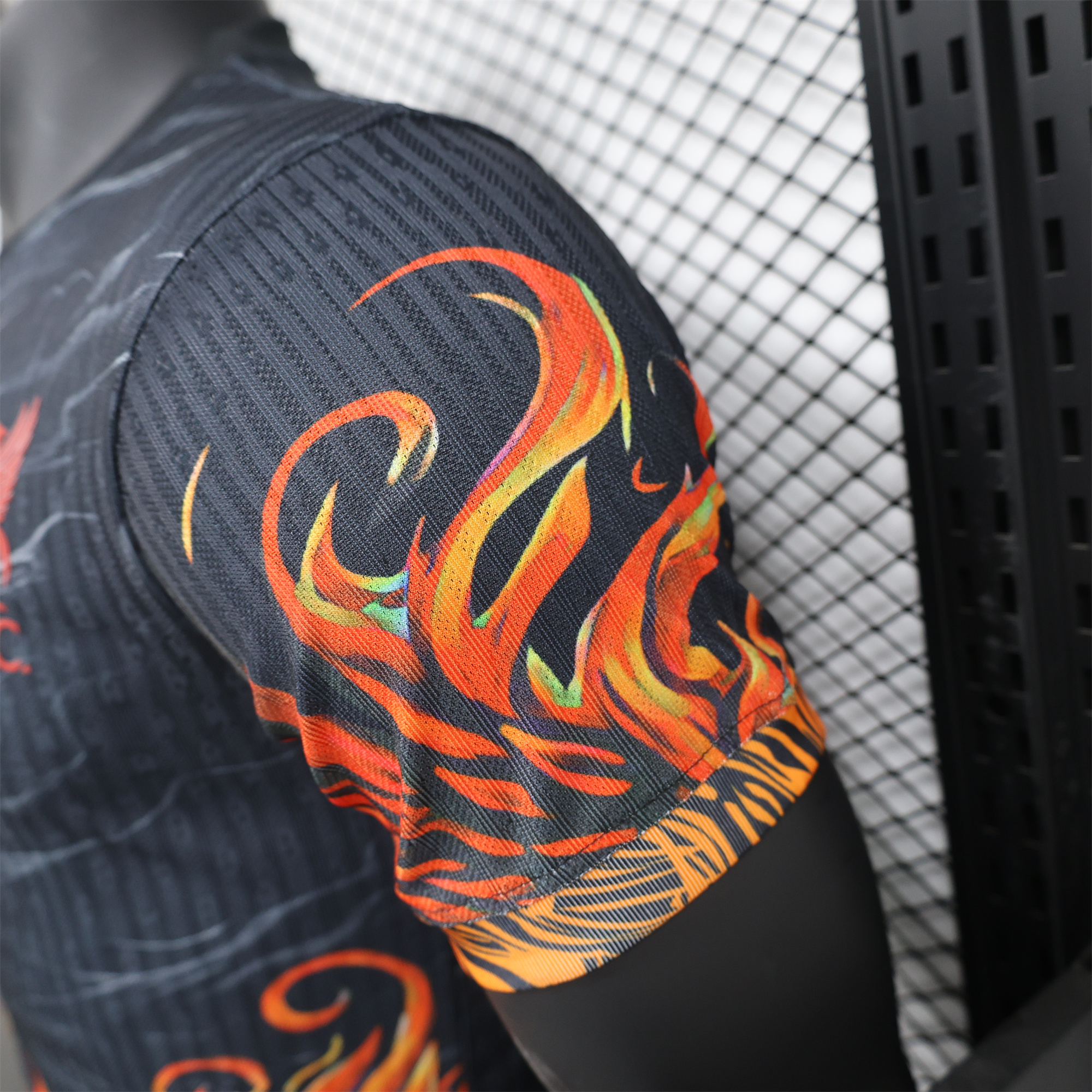 Liver.pool 24-25 Red and Black Phoenix Jersey - Player Version - SOCCERDEALSHOP