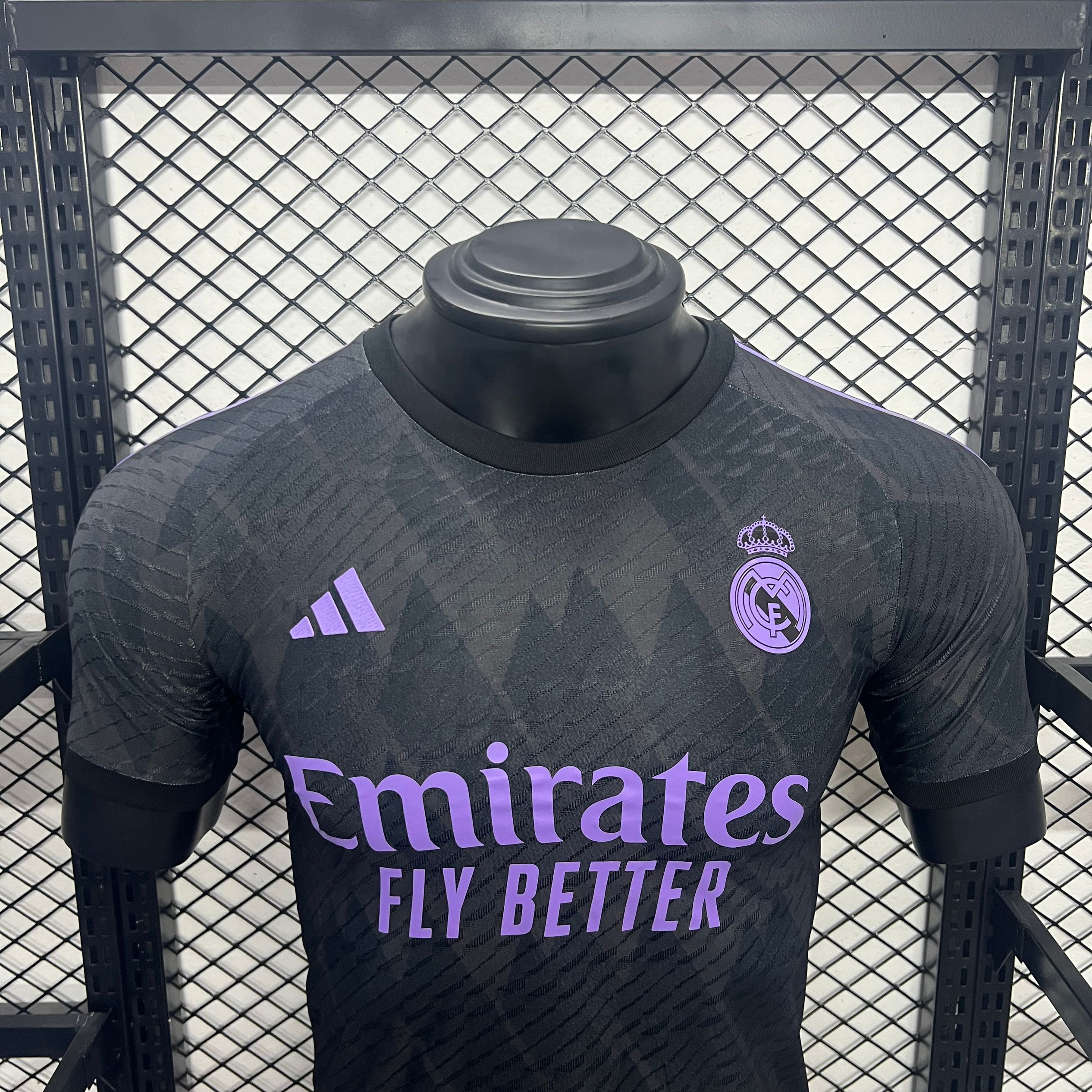 Real Madrid 24-25 Black Special Edition Jersey - Player Version - SOCCERDEALSHOP
