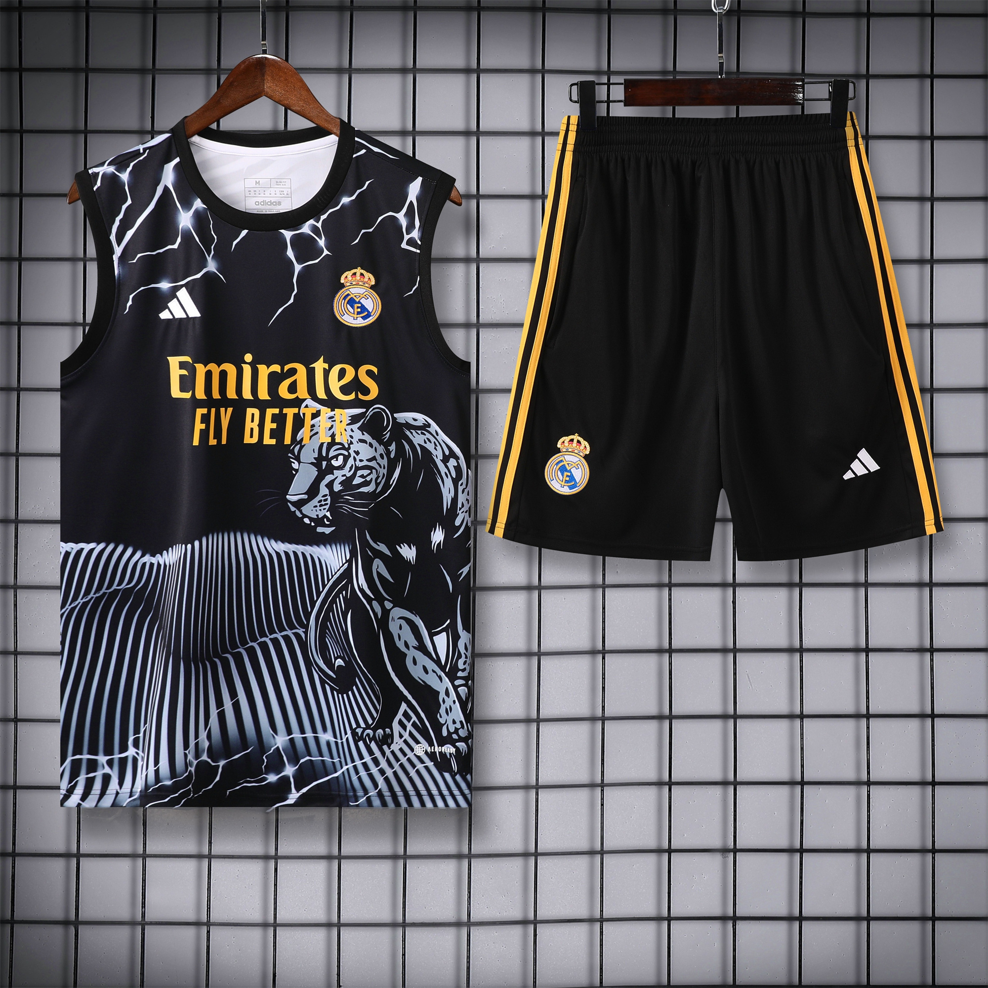 Real Madrid 24-25 Vest Training Set - White & Black Leopard - SOCCERDEALSHOP