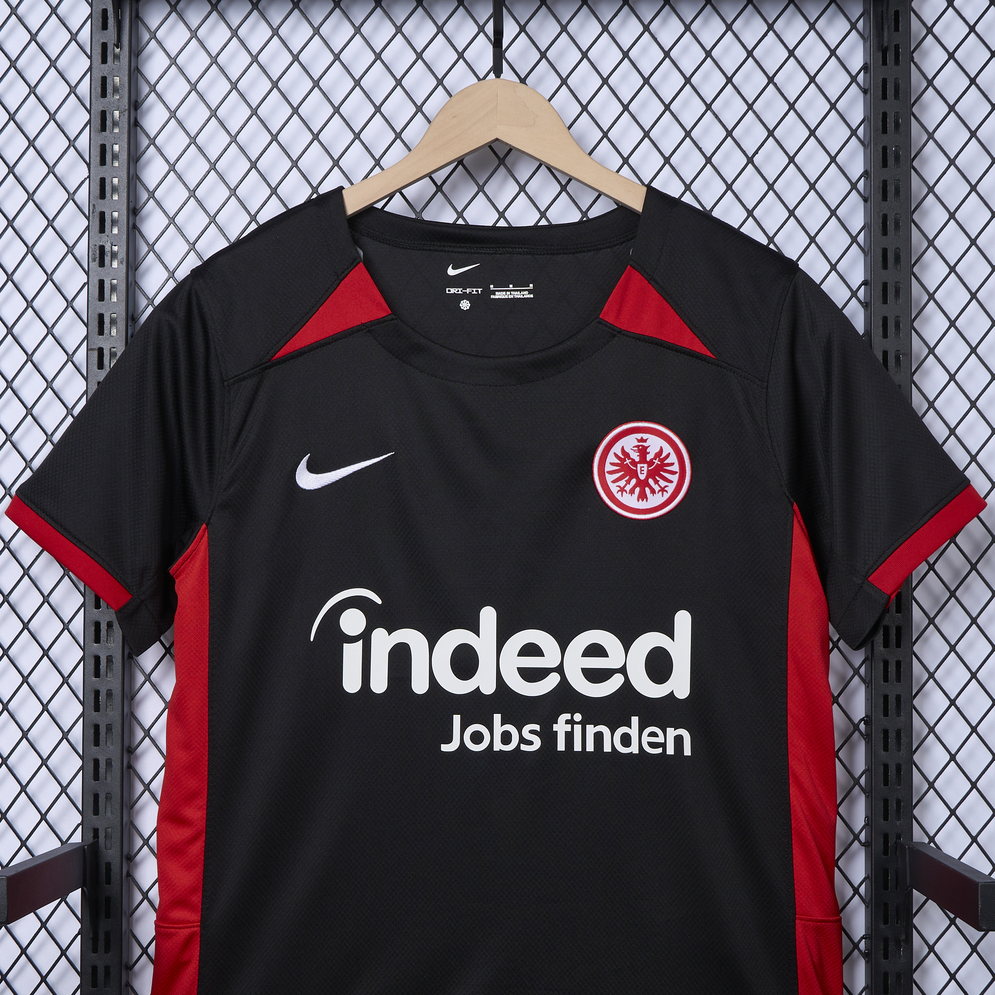 Frankfurt 24-25 Away Jersey - Fans Version - SOCCERDEALSHOP