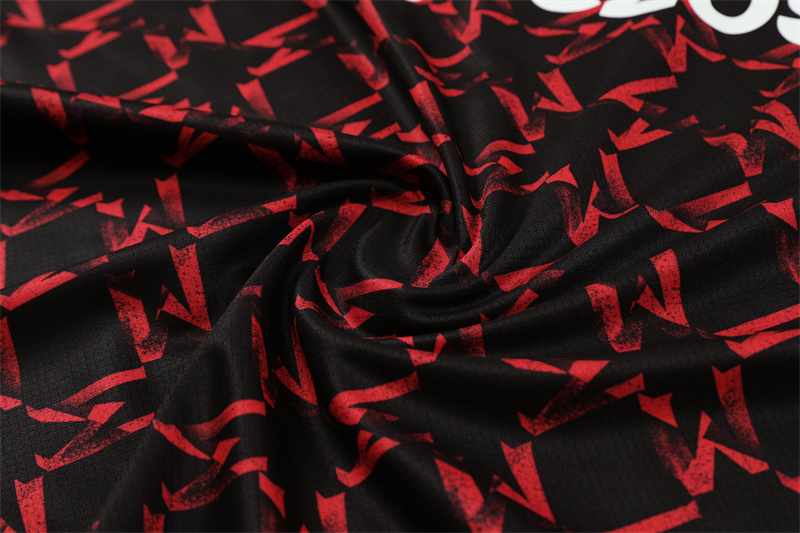 Manchester United 24-25 Short-Sleeve Training Kids Kit - Black Red Camouflage - SOCCERDEALSHOP