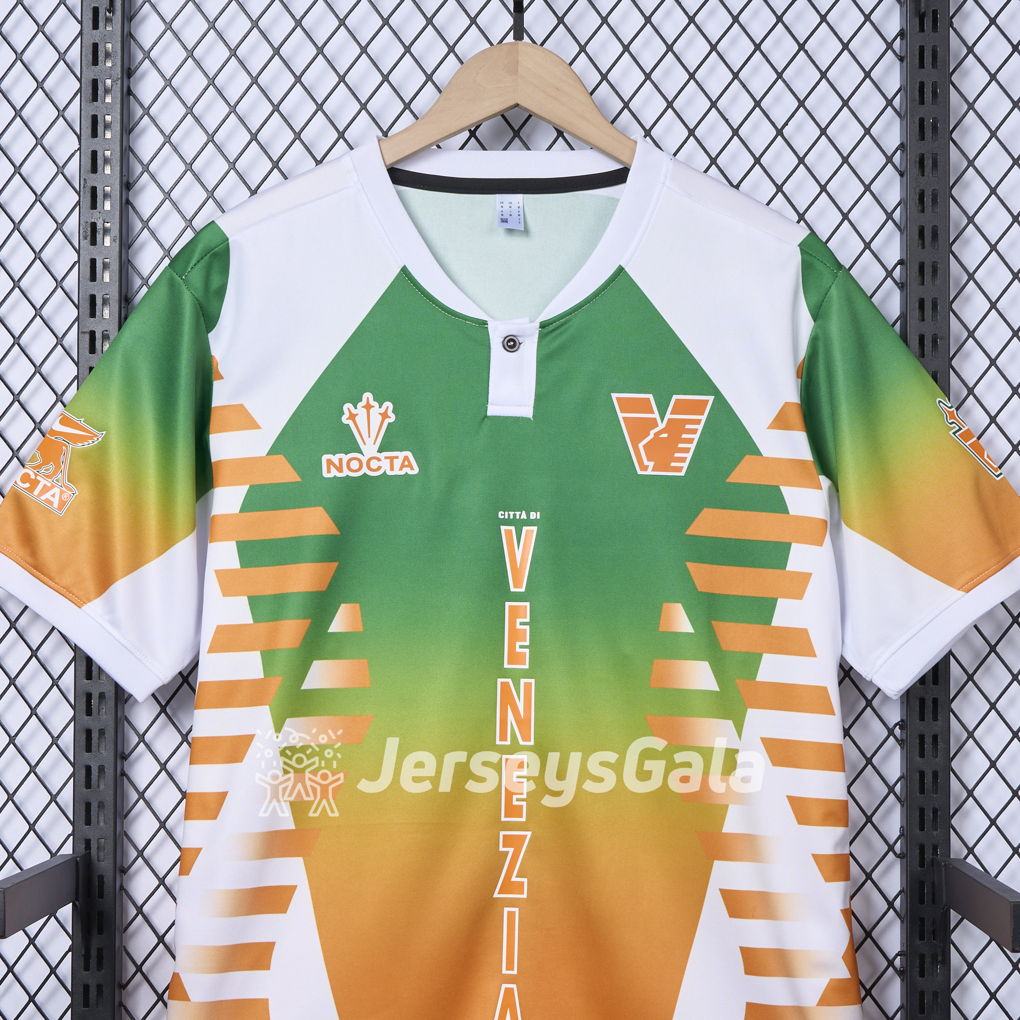 Venezia FC 24-25 Orange and Green Pre-Match Jersey - Fans Version - SOCCERDEALSHOP