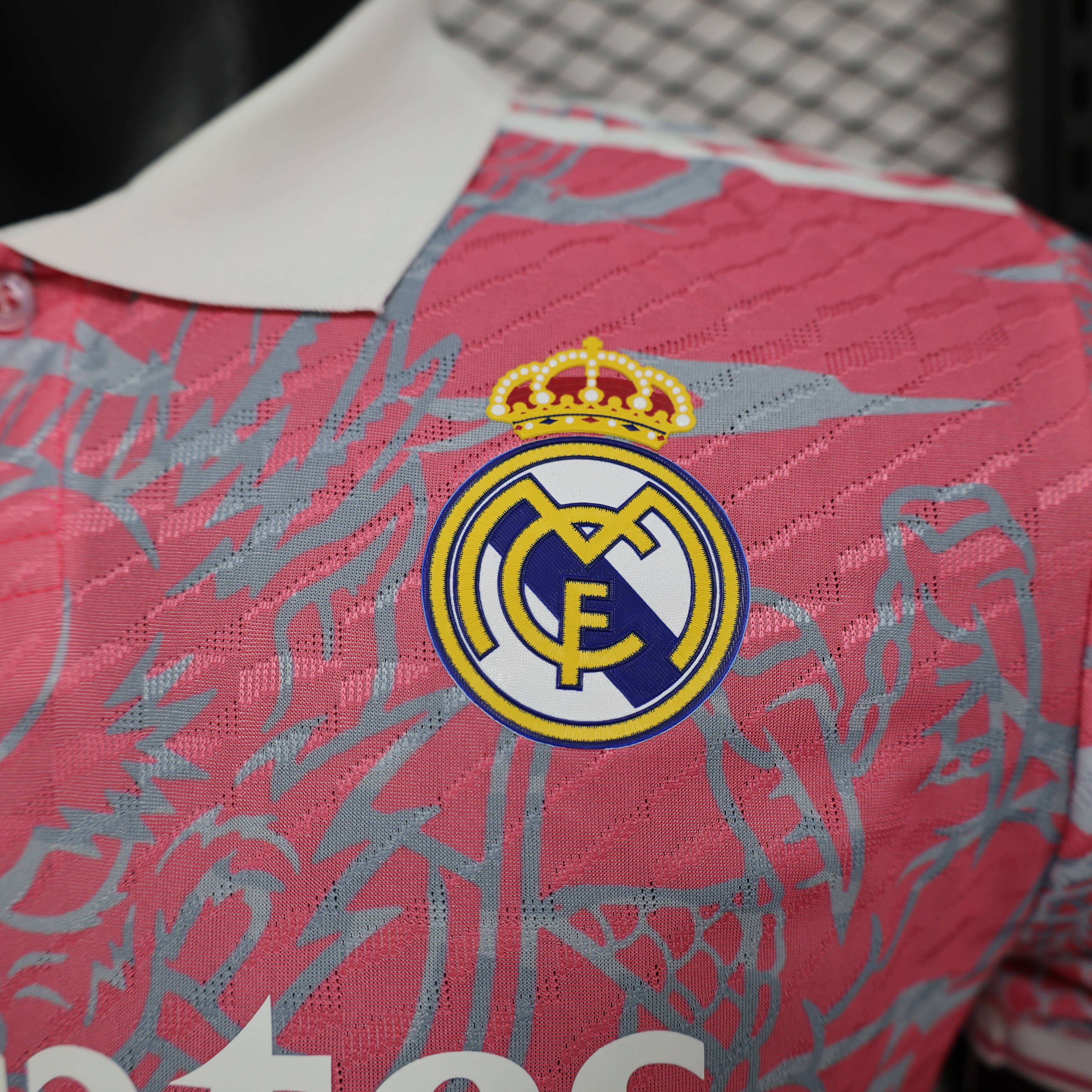 Real Madrid 24-25 Pink Loong Special Edition Jersey - Player Version - SOCCERDEALSHOP