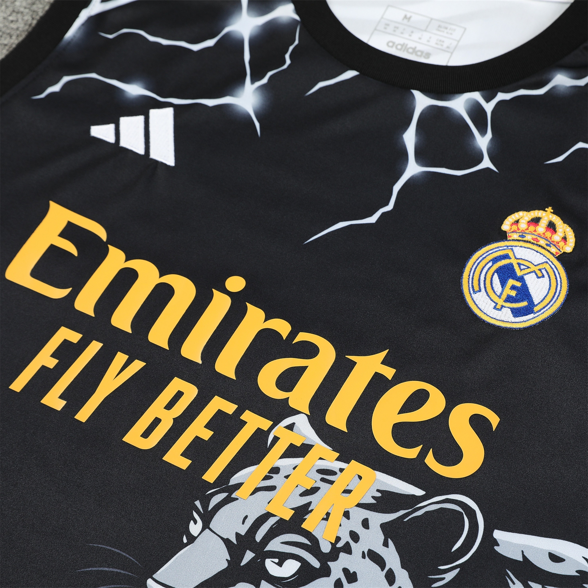 Real Madrid 24-25 Vest Training Set - White & Black Leopard - SOCCERDEALSHOP