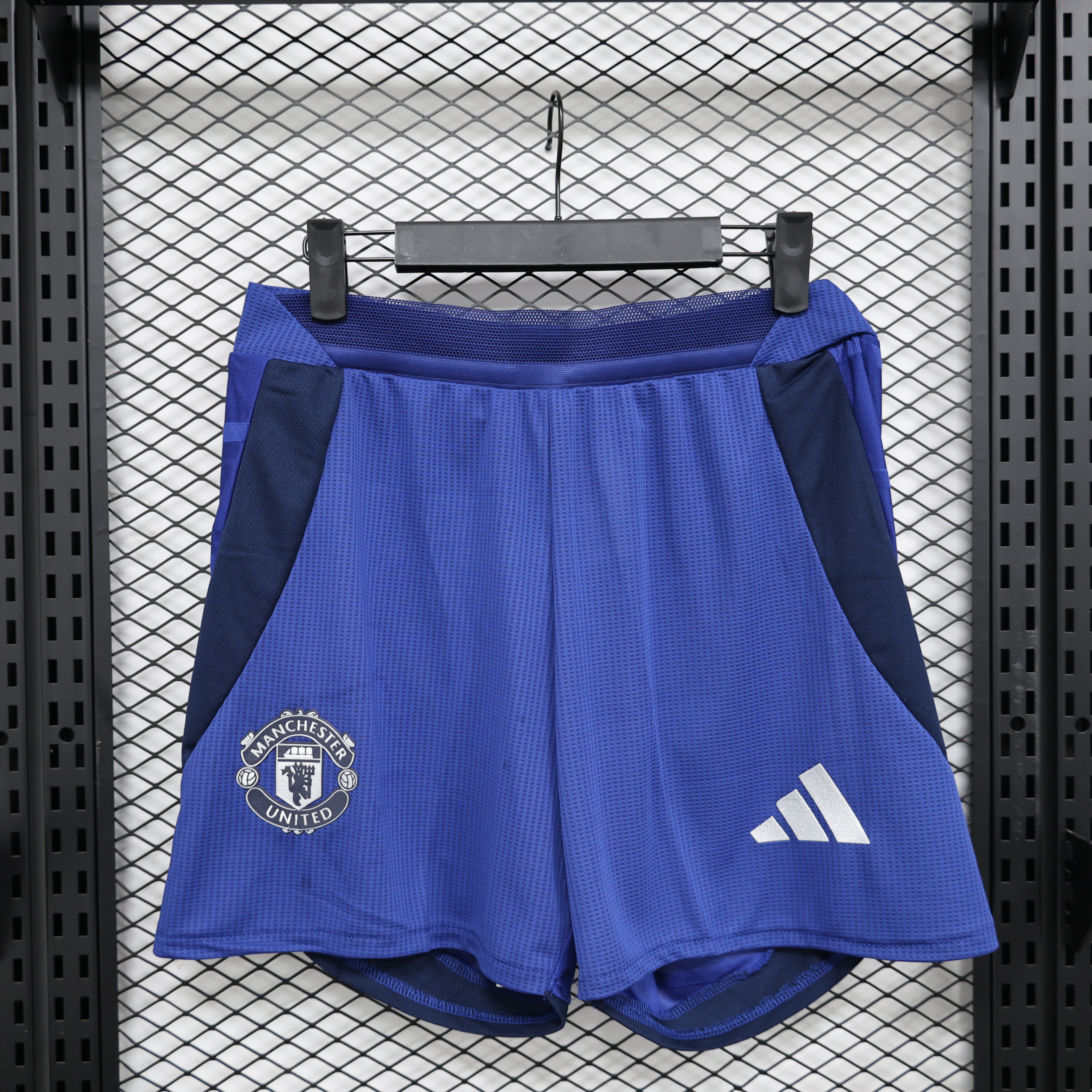 Manchester United 24-25 Away Shorts - Player Version - SOCCERDEALSHOP