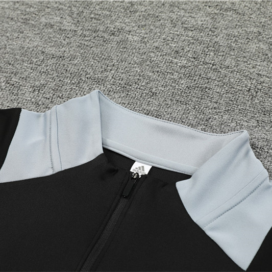 Manchester United 24-25 Kids Long Sleeve Training Set - Black - SOCCERDEALSHOP