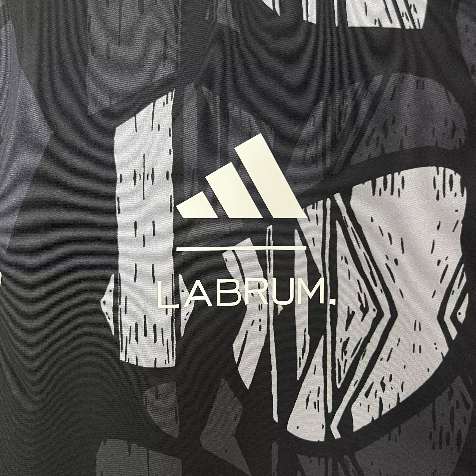 Arsenal 24-25 Black Windbreaker Jacket - SOCCERDEALSHOP