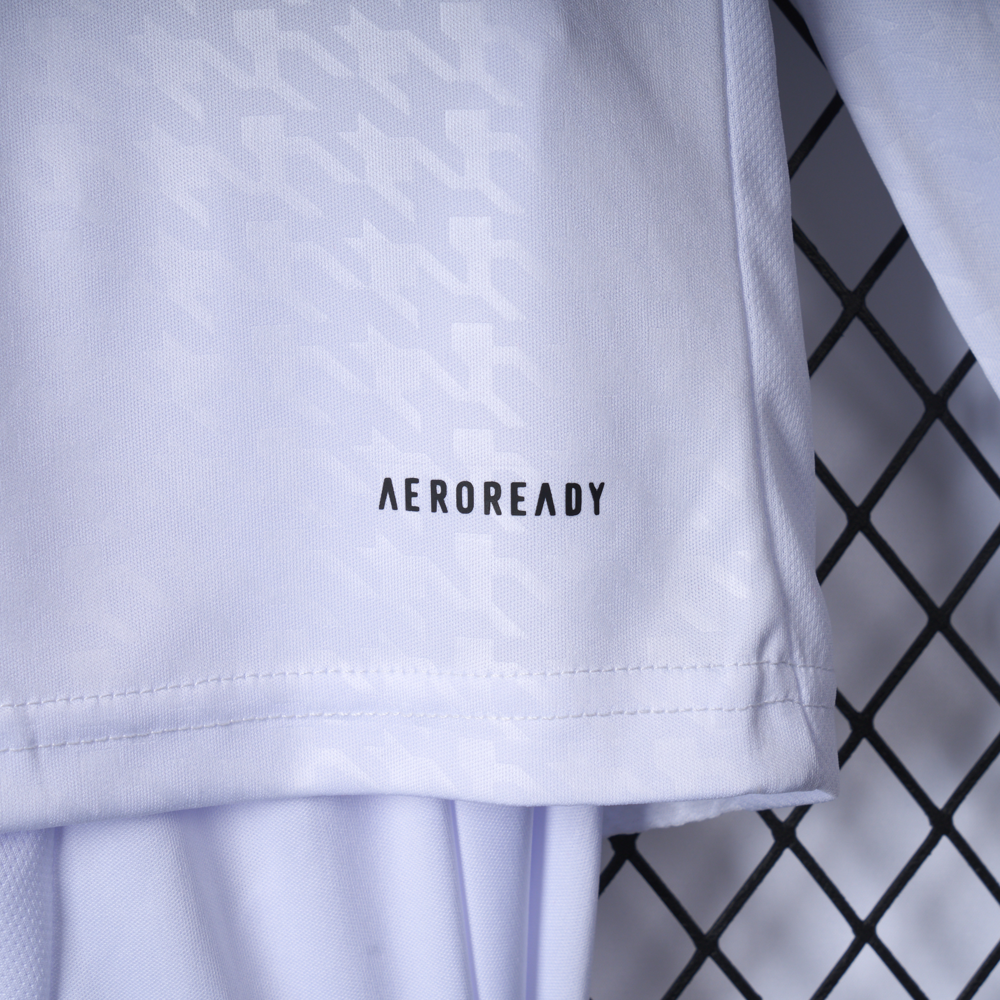 Real Madrid 24-25 Home Long Sleeve Kids Kit - SOCCERDEALSHOP