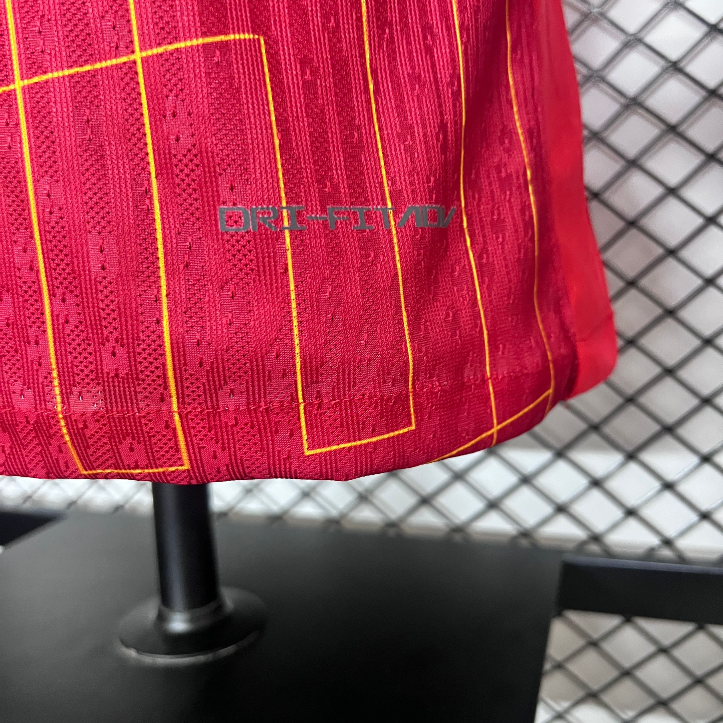 Liver.pool 24-25 Home Long Sleeve Jersey - Player Version - SOCCERDEALSHOP