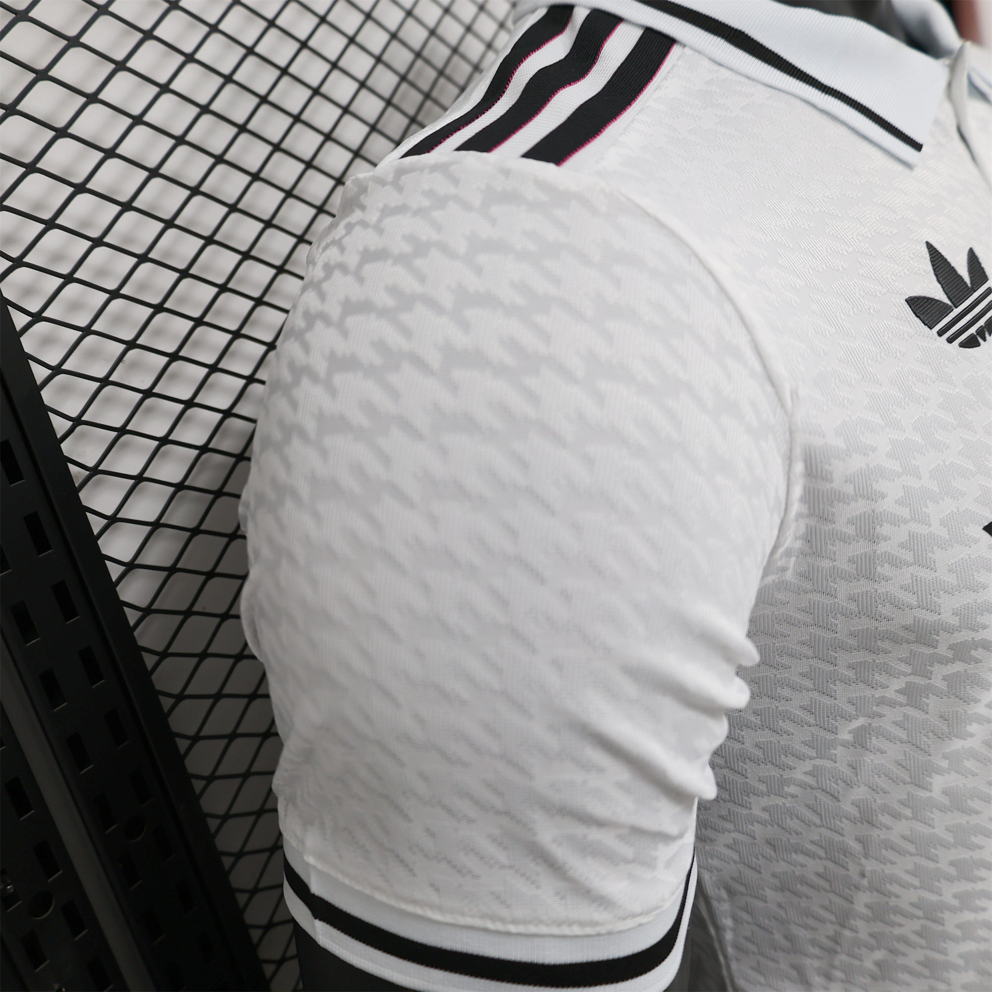 Real Madrid 24-25 Originals White POLO Jersey - Player Version - SOCCERDEALSHOP