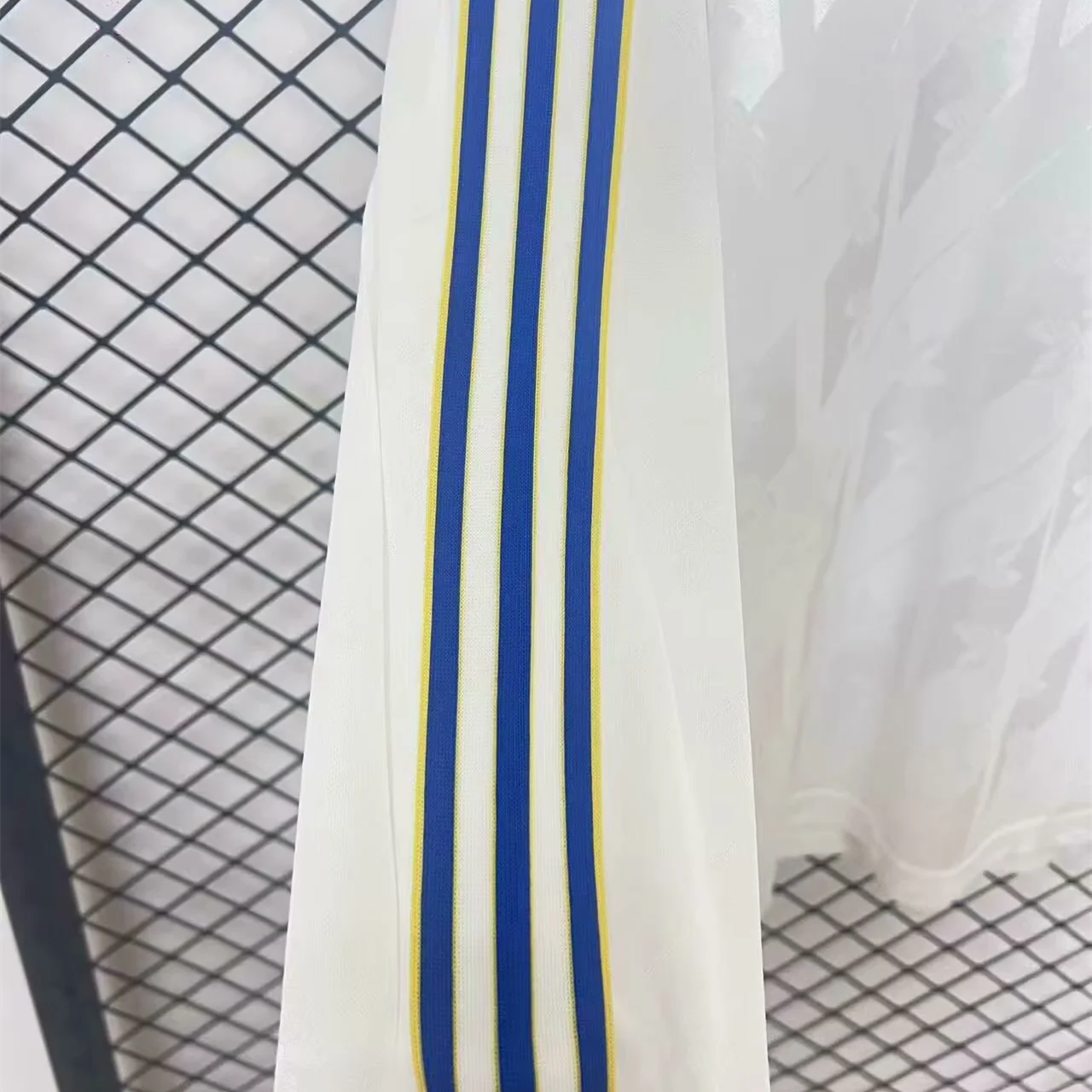 Leeds United 24-25 Spezial Collection White Long Sleeve Polo Shirts - SOCCERDEALSHOP