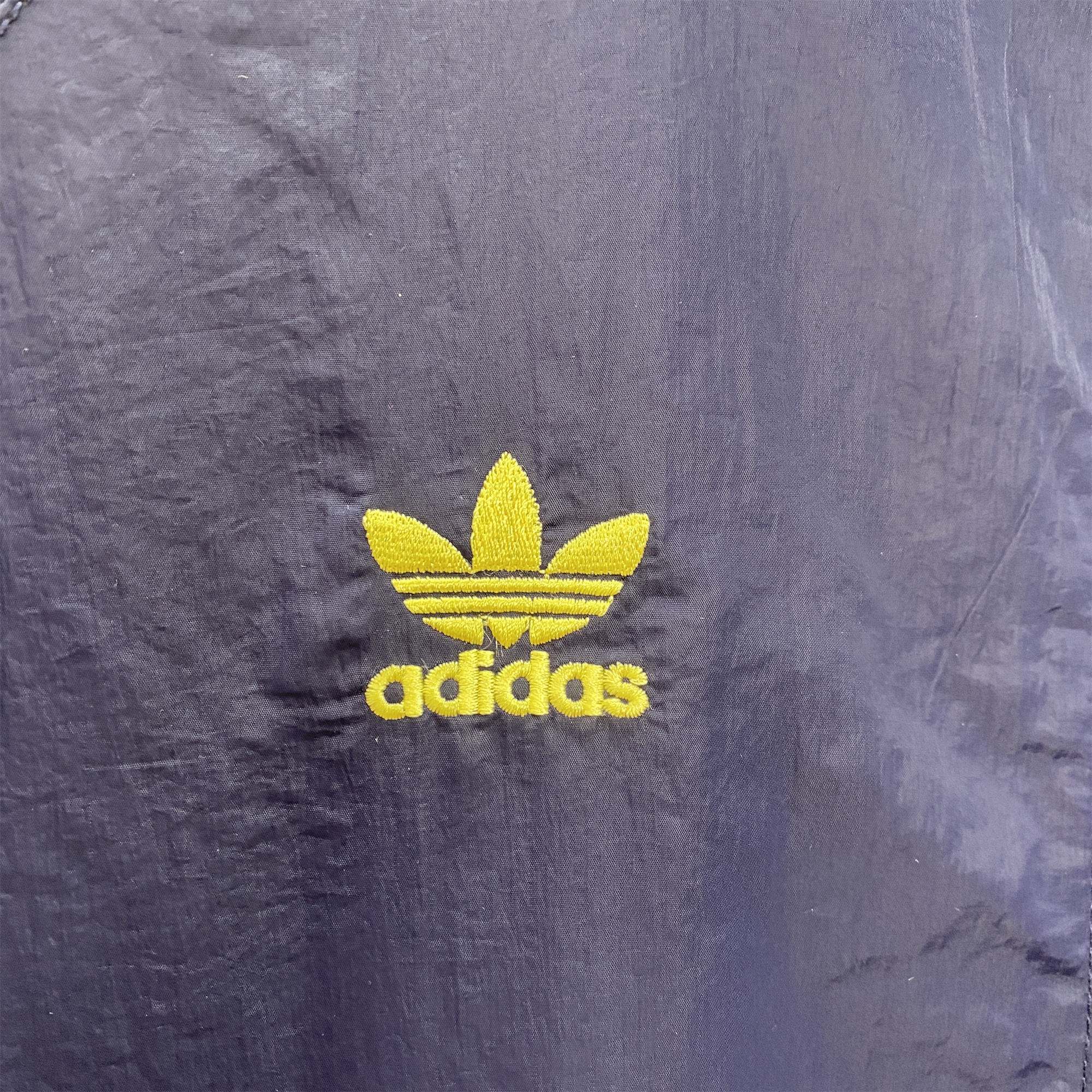 Juventus 24-25 Throwback Windbreaker Jacket - Deep Blue - SOCCERDEALSHOP