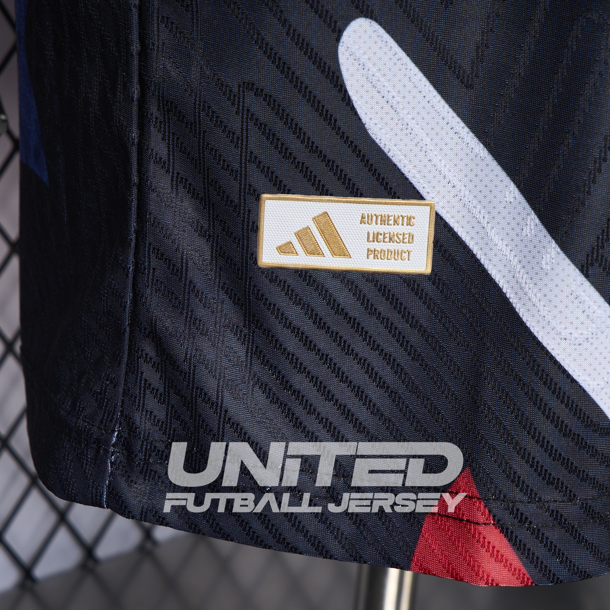 Manchester United 24-25 Pre-Match Traning Jersey - Player Version - SOCCERDEALSHOP