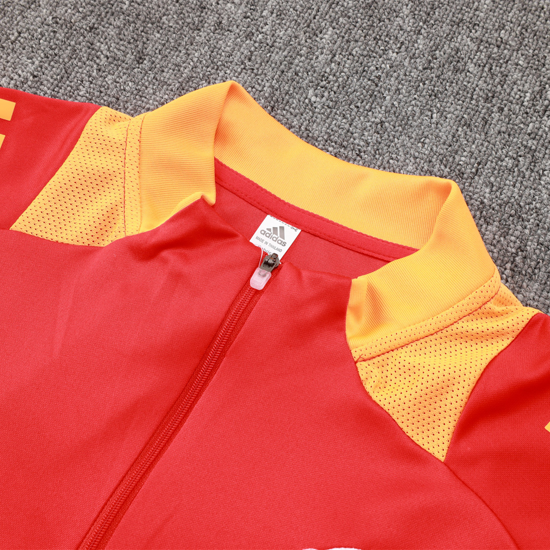 Bayern Munich 24-25 Long Sleeve Training Set with Big Logo - Red - SOCCERDEALSHOP