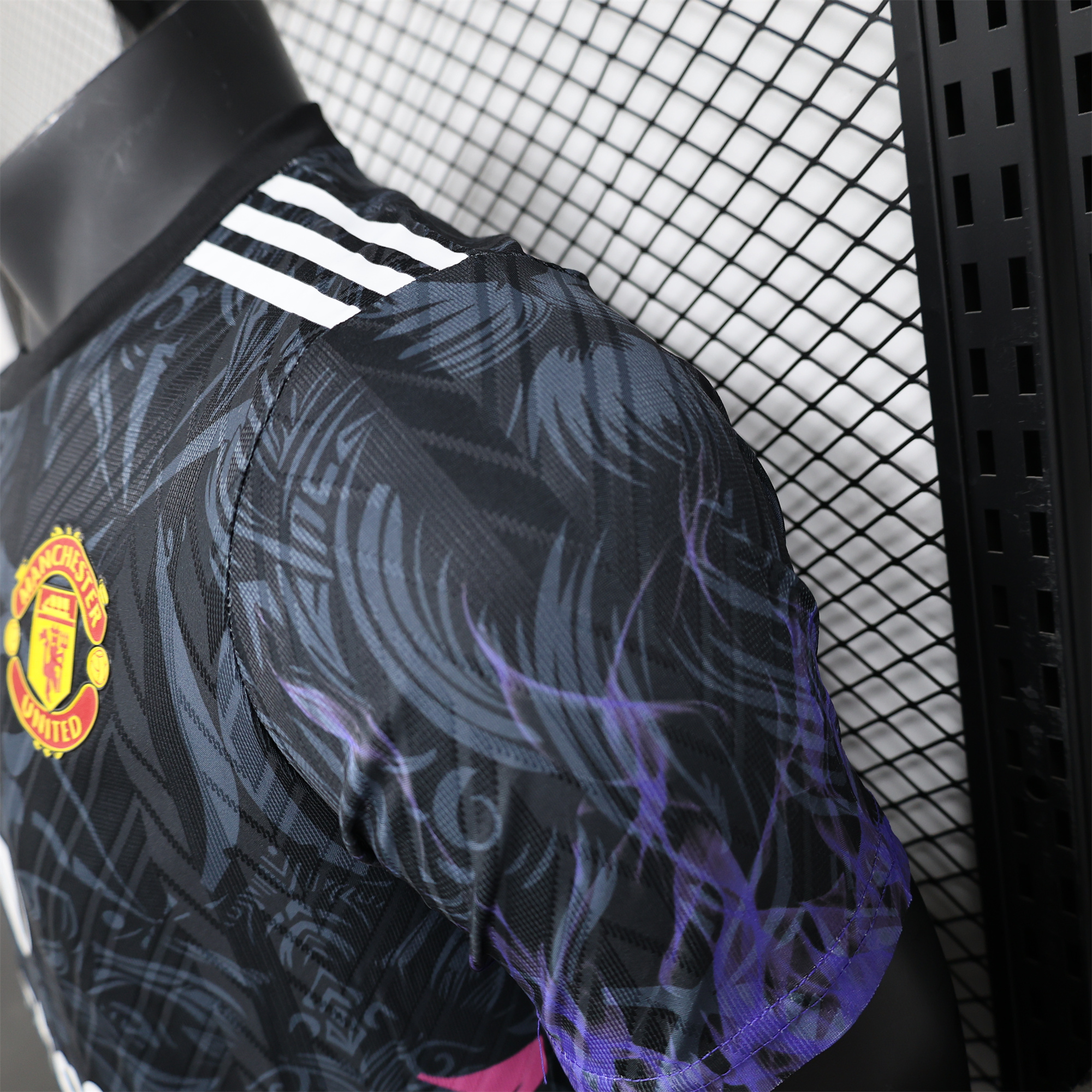 Manchester United 24-25 Balck and Purple Lion Special Edition Jersey - Player Version - SOCCERDEALSHOP