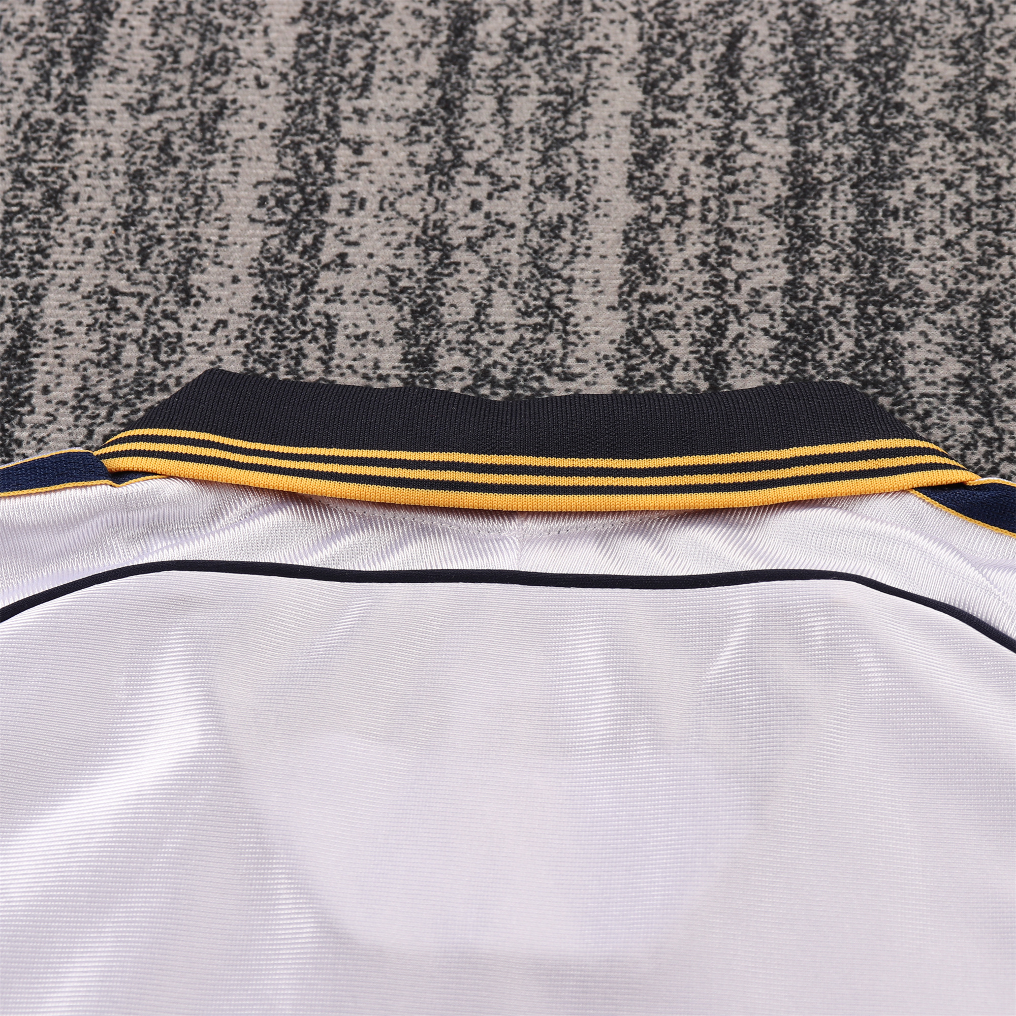 Retro Real Madrid 1998-00 Home Kids Kit - SOCCERDEALSHOP