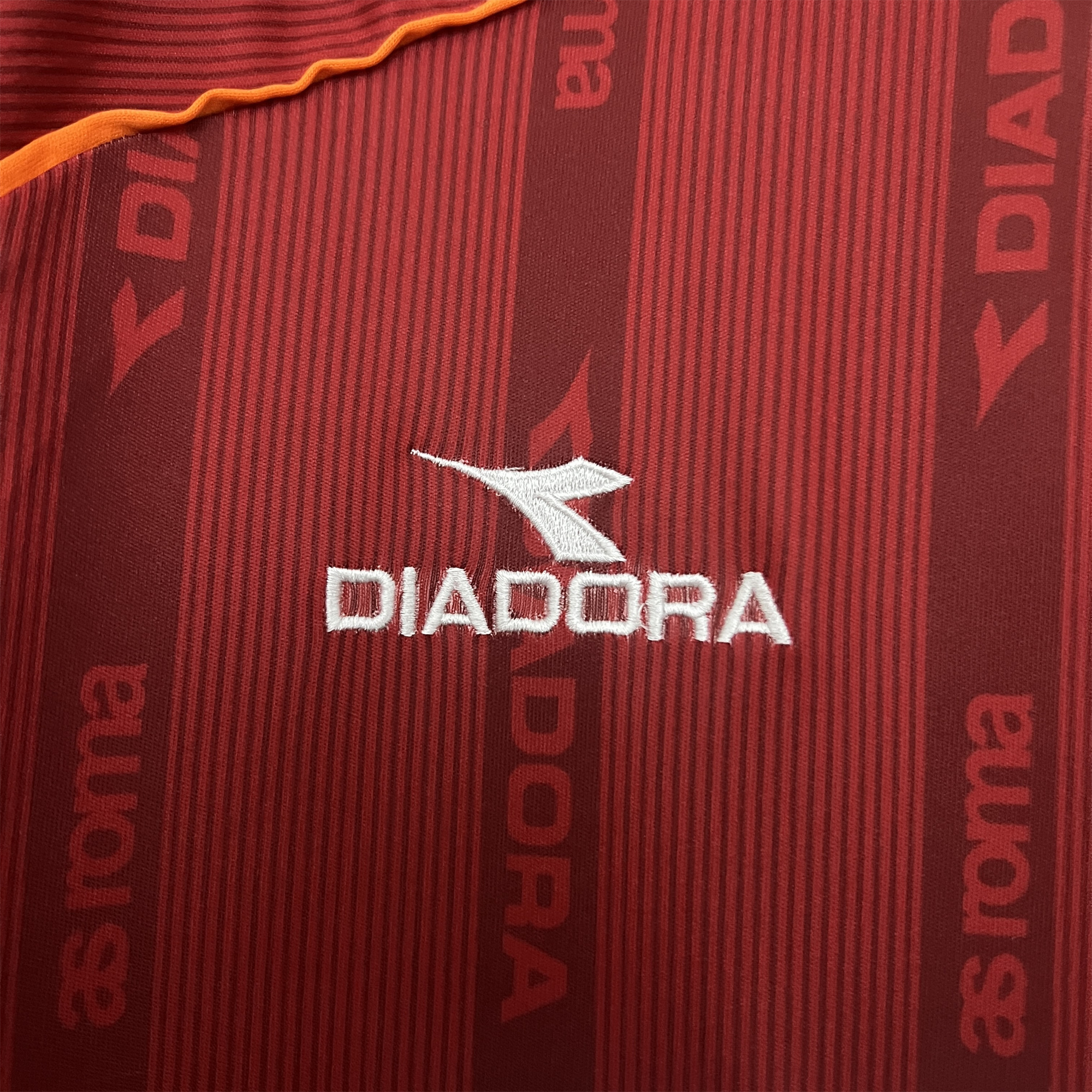 Retro Roma 1999-00 Home Jersey - SOCCERDEALSHOP