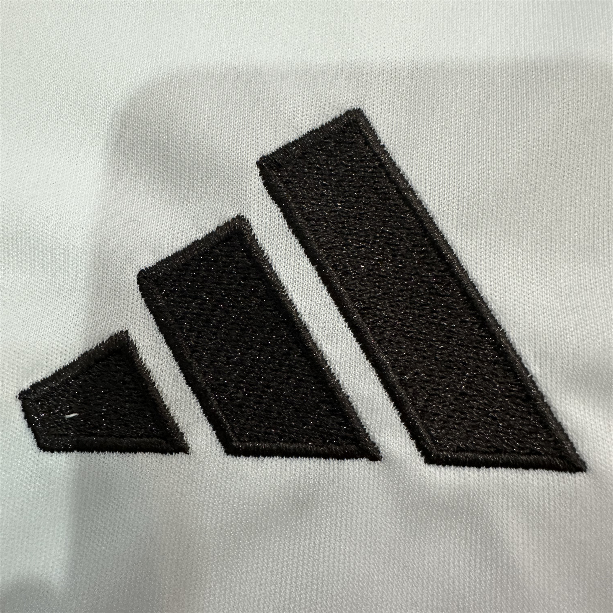 Real Madrid 2025-26 Home Jersey (Informal-release Version) - Fans Version - SOCCERDEALSHOP