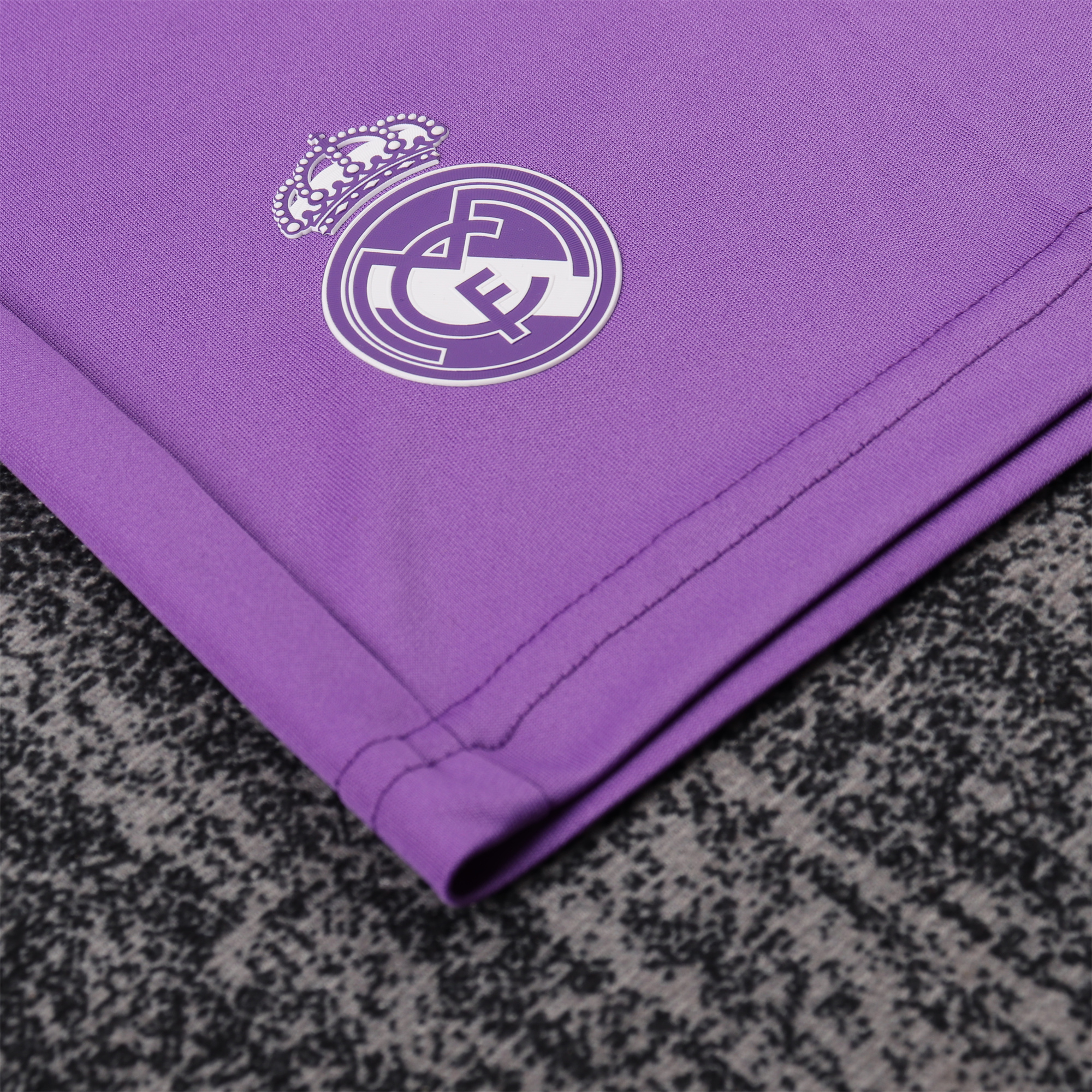 Retro Real Madrid 2016-17 Away Kids Kit - SOCCERDEALSHOP