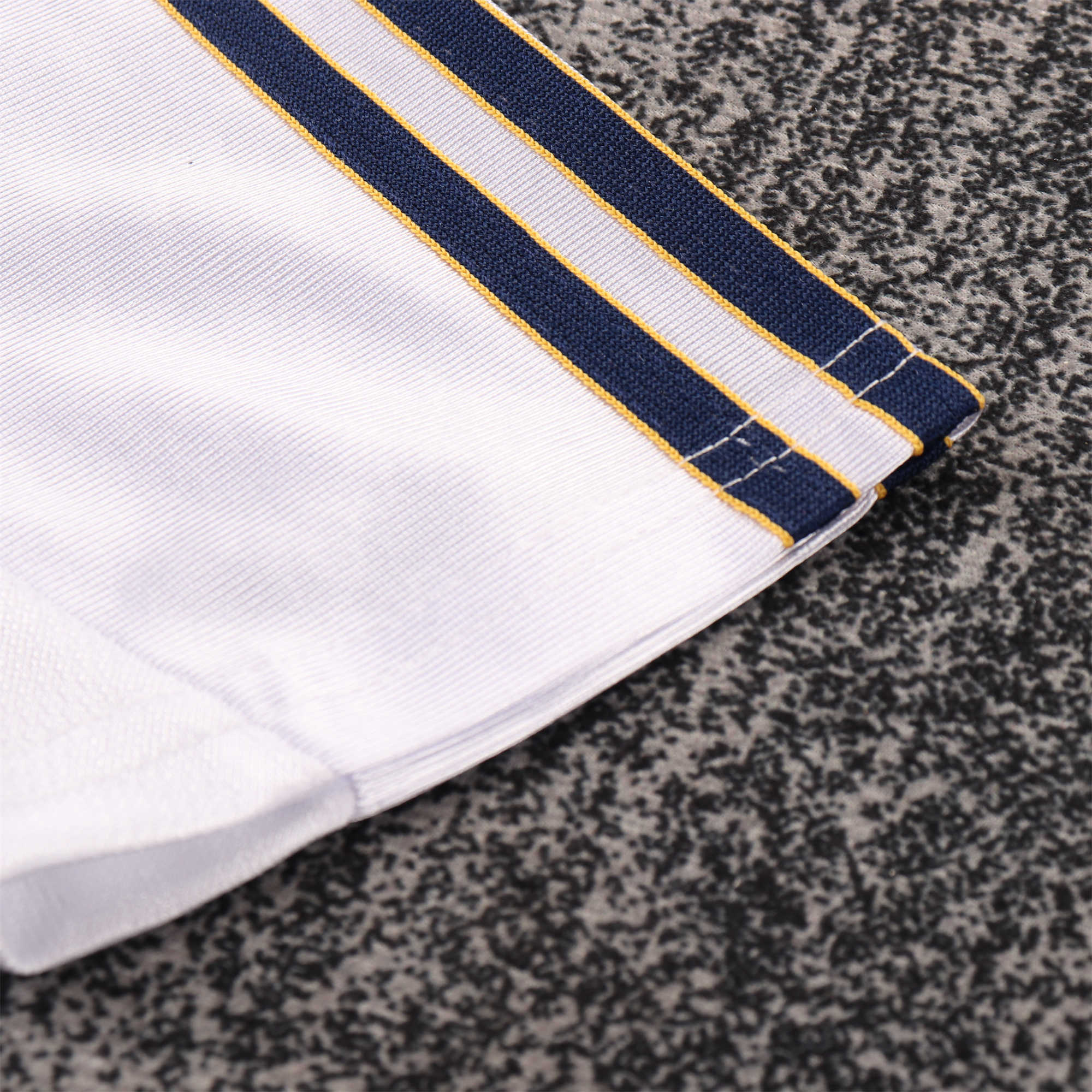 Retro Real Madrid 1998-00 Home Kids Kit - SOCCERDEALSHOP