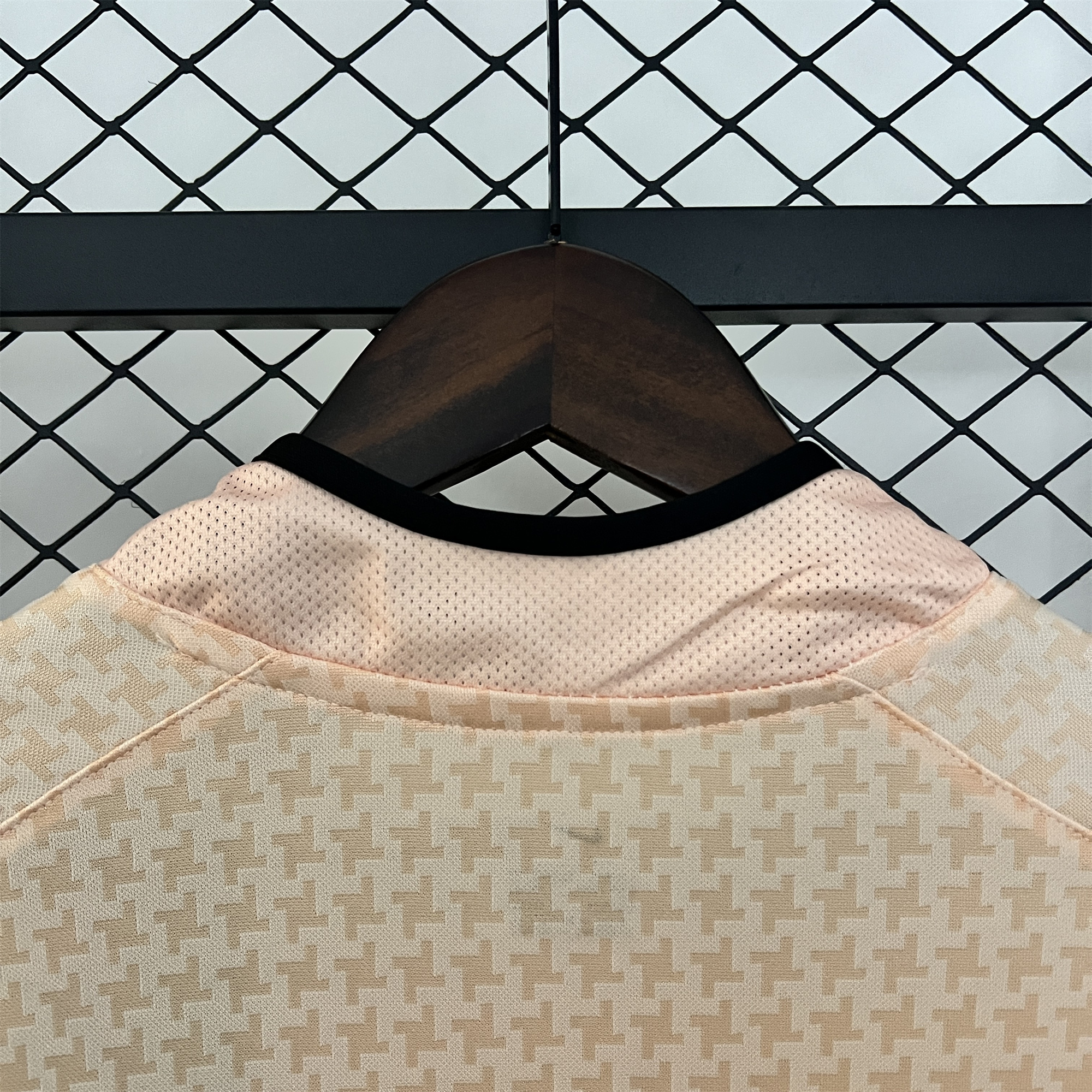 Retro Juventus 2003-04 Away Jersey - SOCCERDEALSHOP