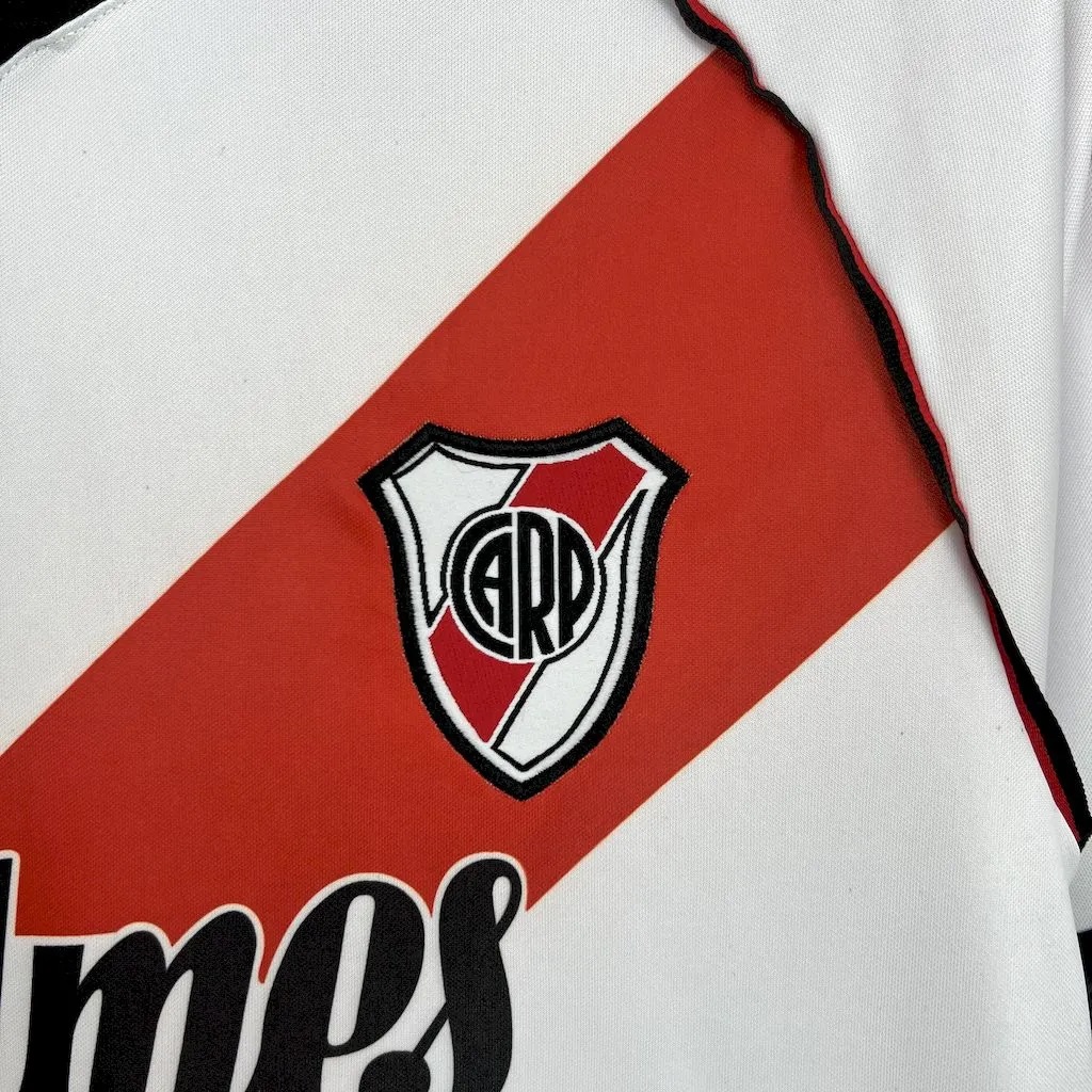Retro River Plate 2000-01 Home Jersey - SOCCERDEALSHOP