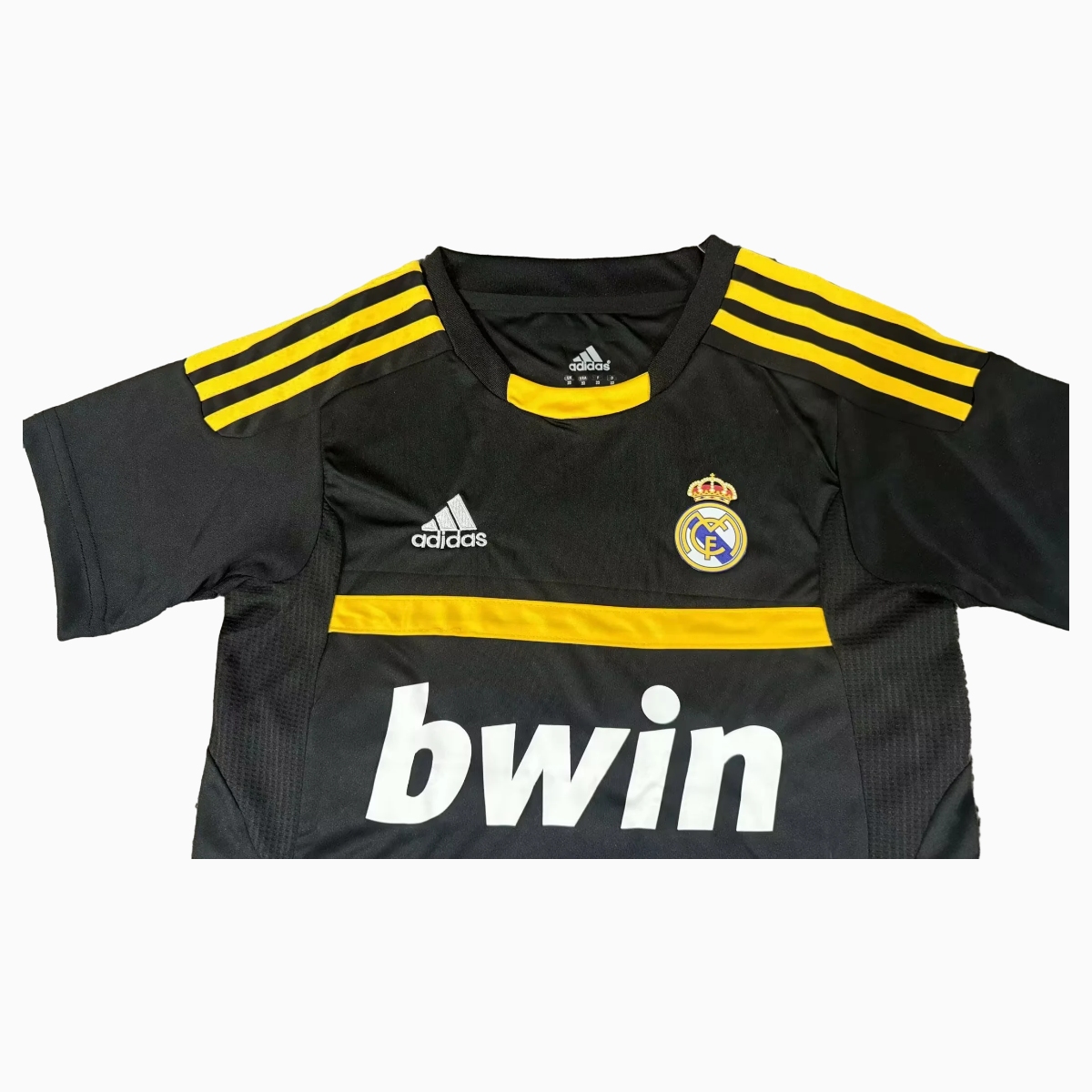 Retro Real Madrid 11-12 Black Goalkeeper Kids Kit - SOCCERDEALSHOP
