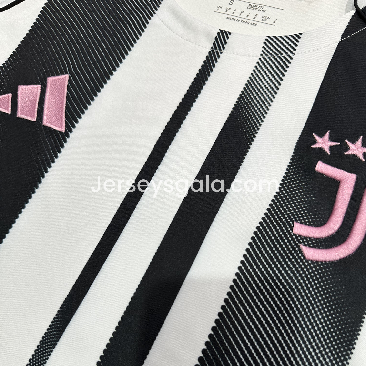 Juventus 25-26 Home Unsponsored Jersey - Fans Version - SOCCERDEALSHOP