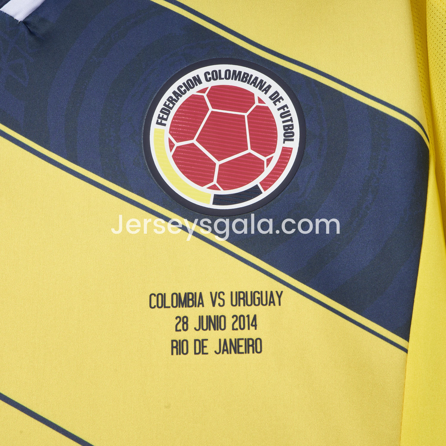 Retro Colombia 2014 Home Jersey - SOCCERDEALSHOP