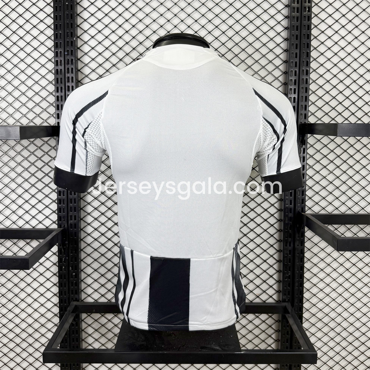 Juventus 25-26 Home Stadium Jersey - Player Version - SOCCERDEALSHOP