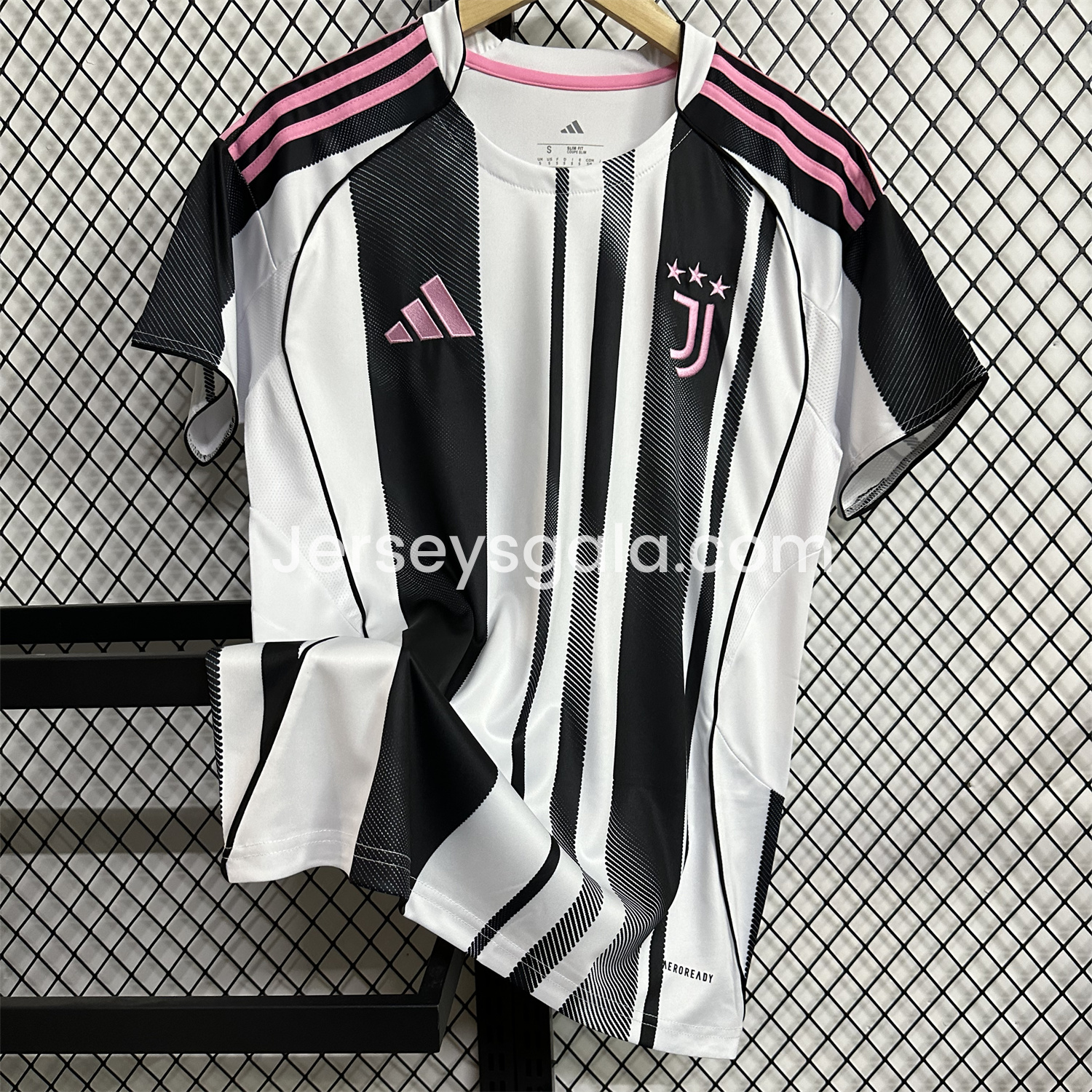 Juventus 25-26 Home Unsponsored Jersey - Fans Version - SOCCERDEALSHOP