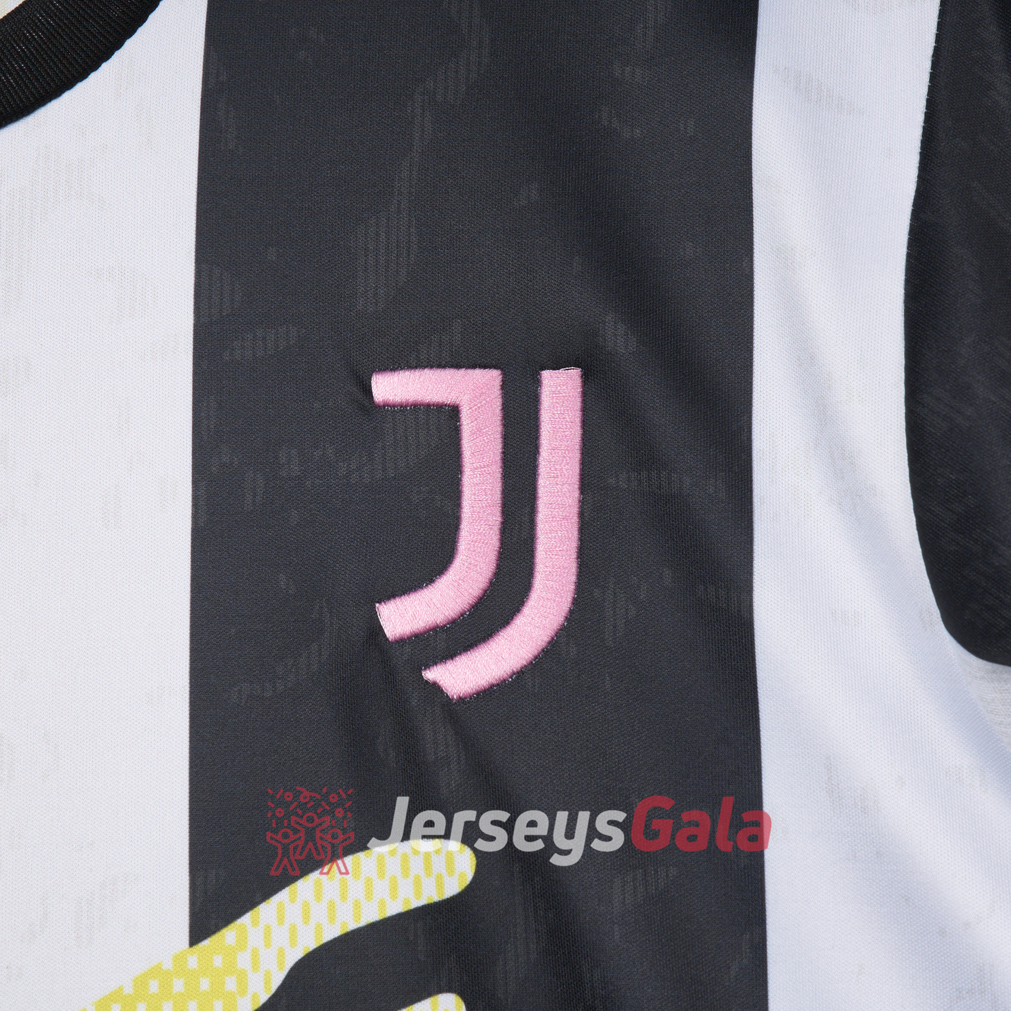 Juventus 24-25 Pre-Match 2 Jersey - Fans Version - SOCCERDEALSHOP