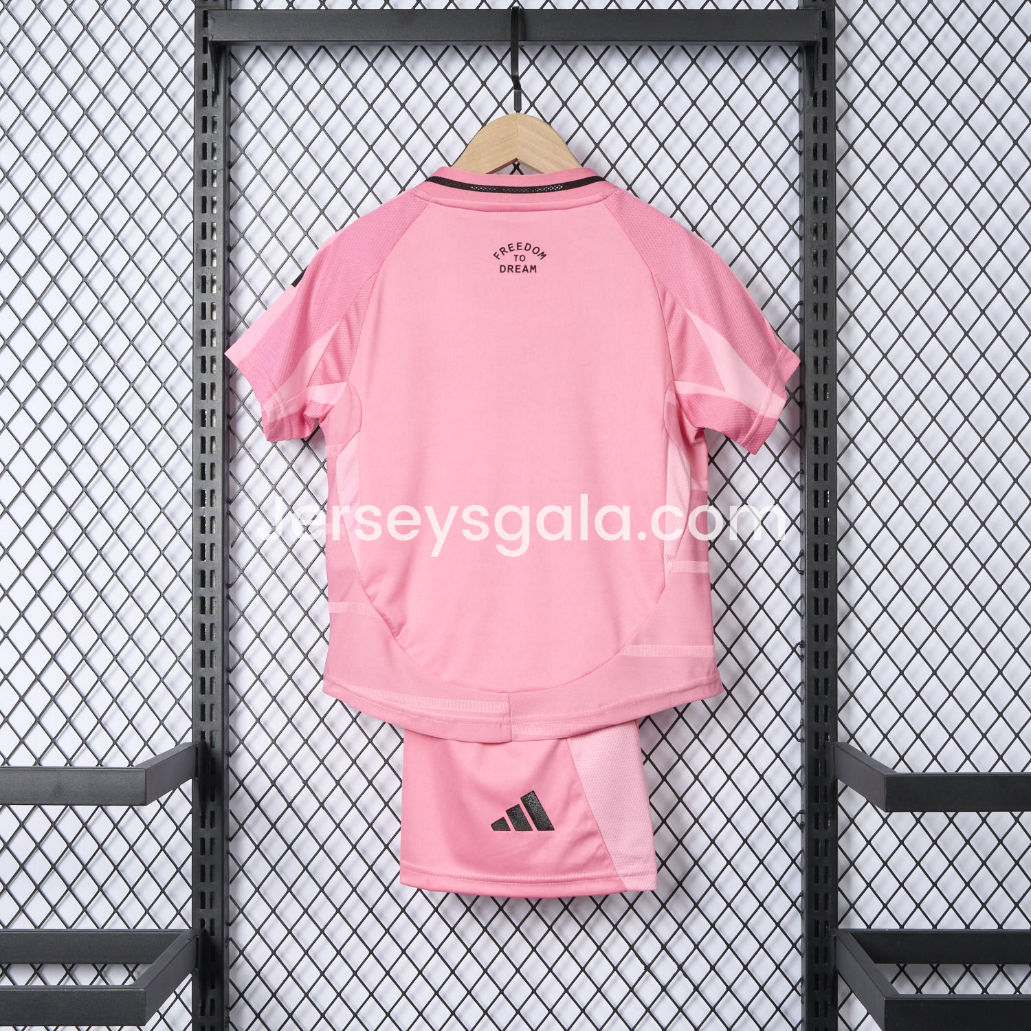 INT M.A.M 2025 Home Kids Kit - Player Version - SOCCERDEALSHOP