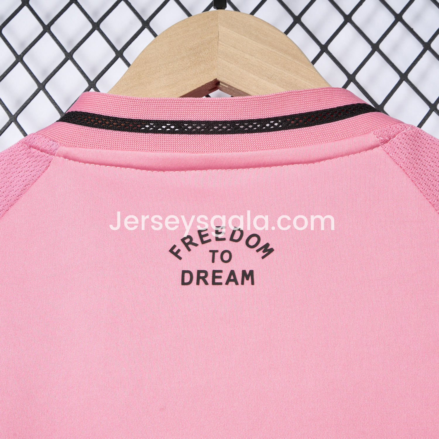 INT M.A.M 2025 Home Kids Kit - Player Version - SOCCERDEALSHOP