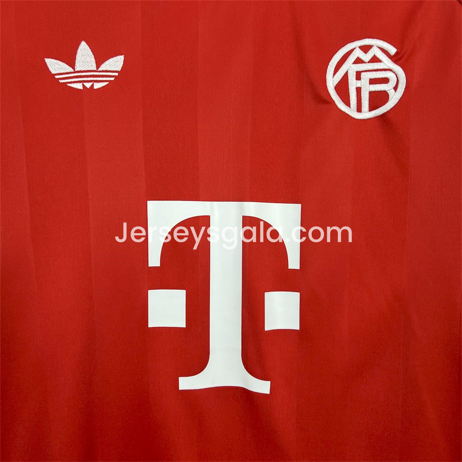 Bayern Munich 25-26 Red Trefoil Goalkeeper Jersey - Fans Version - SOCCERDEALSHOP