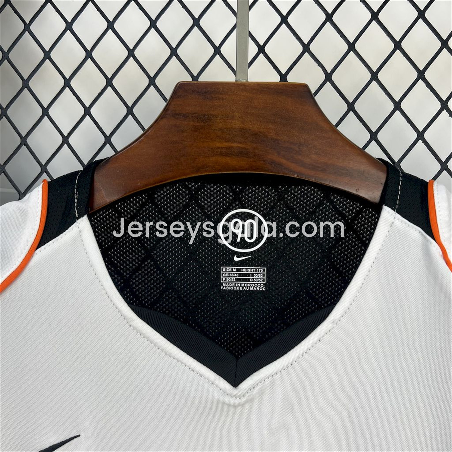 Retro Valencia 2004-05 Home Jersey - SOCCERDEALSHOP